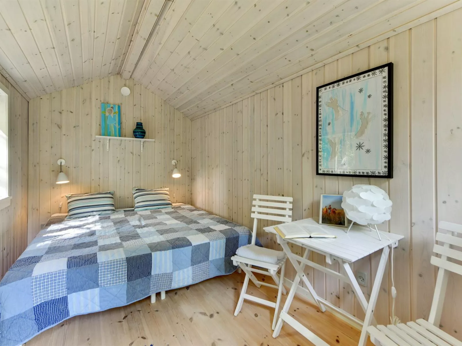 "Alika" - 200m to the fjord-Binnen