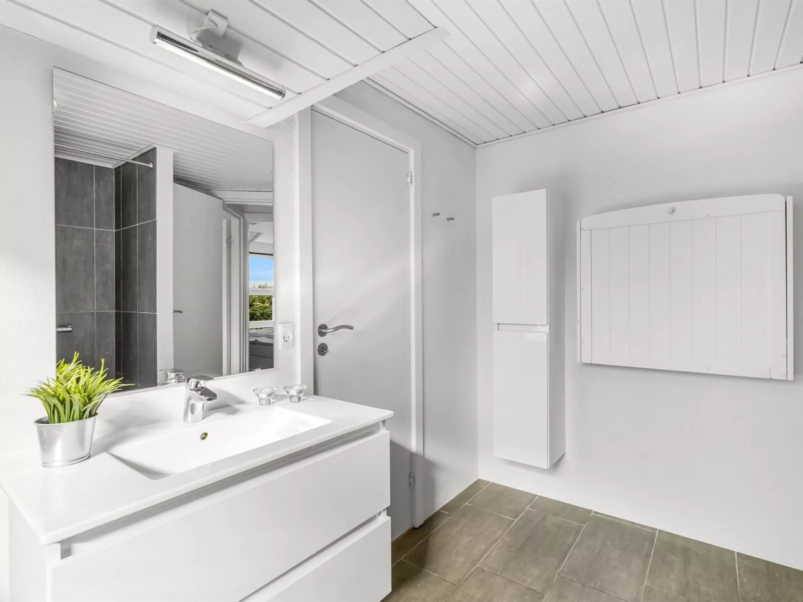 "Ruse" - 500m from the sea-Binnen