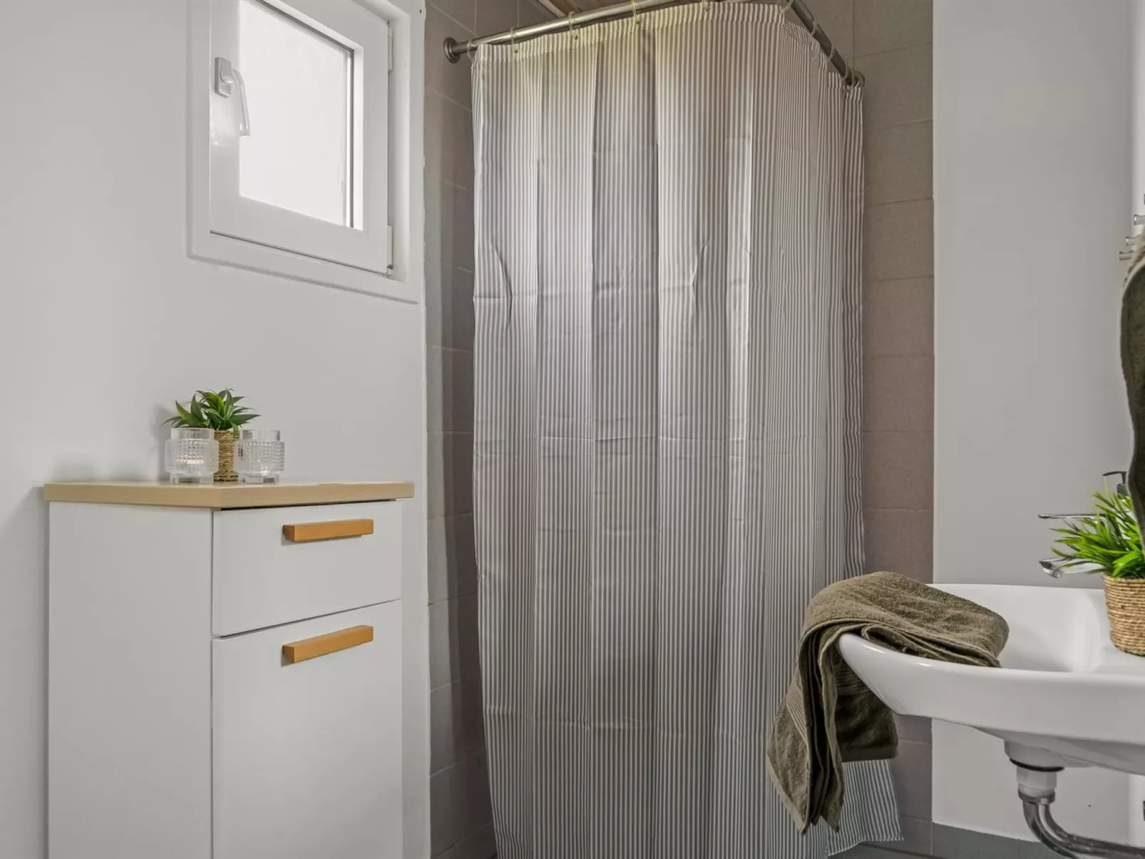 "Thorfrid" - 150m from the sea-Binnen