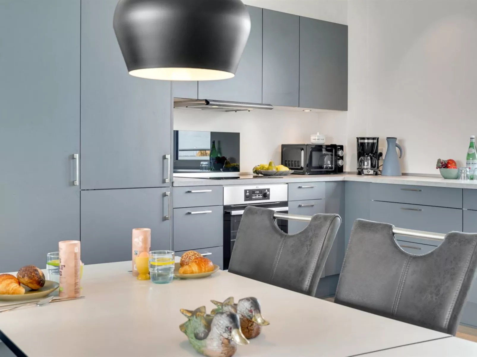 "Geraldine" - 250m from the sea-Binnen