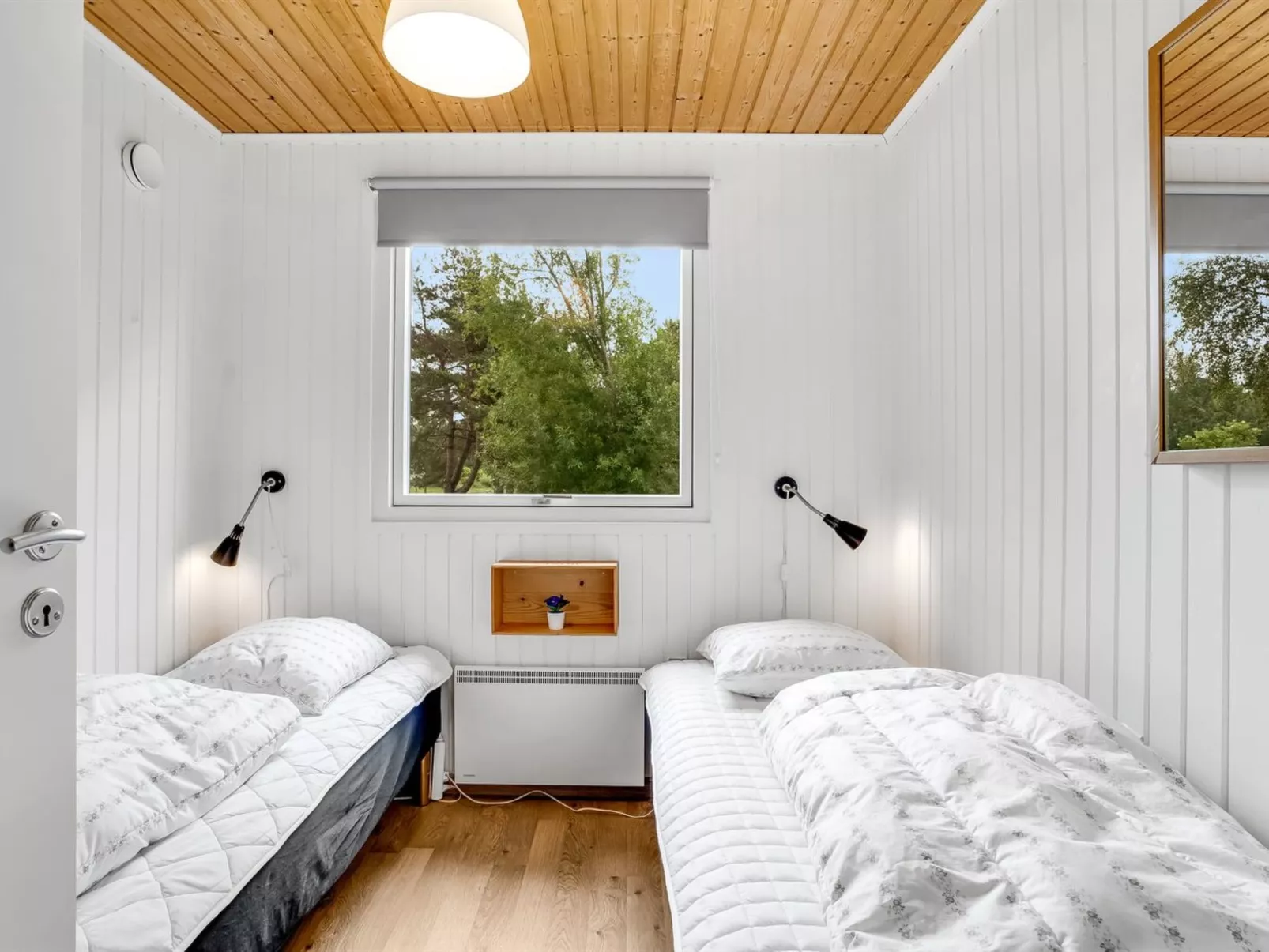 "Sverker" - 300m from the sea-Binnen