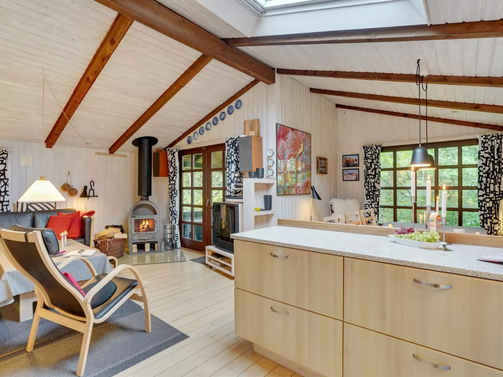 "Gail" - 400m to the fjord-Binnen