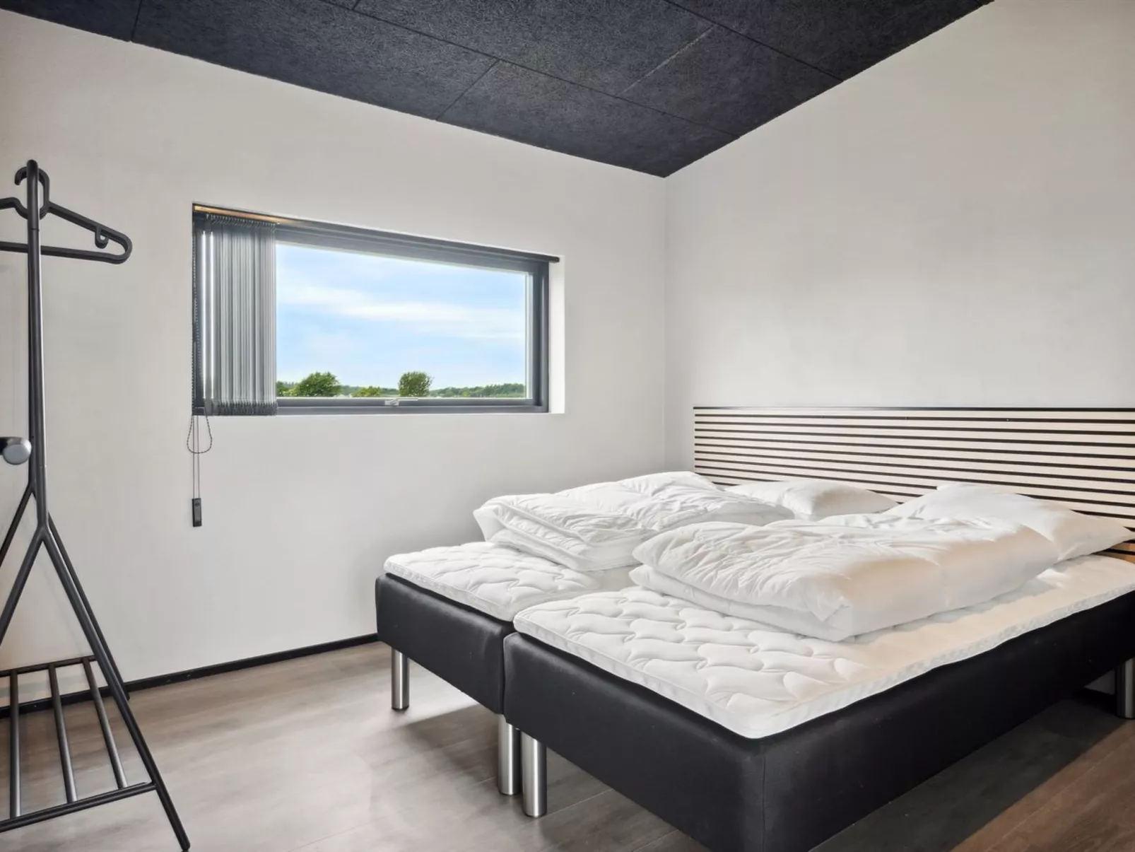 "Anelle" - 500m from the sea-Binnen