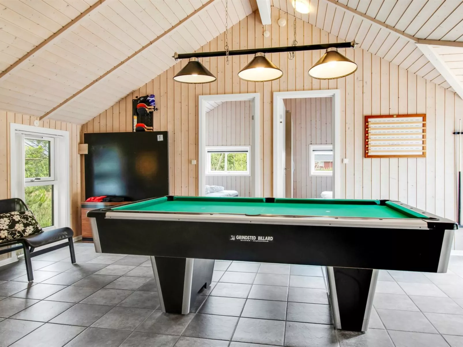 "Svenny" - 800m from the sea-Binnen