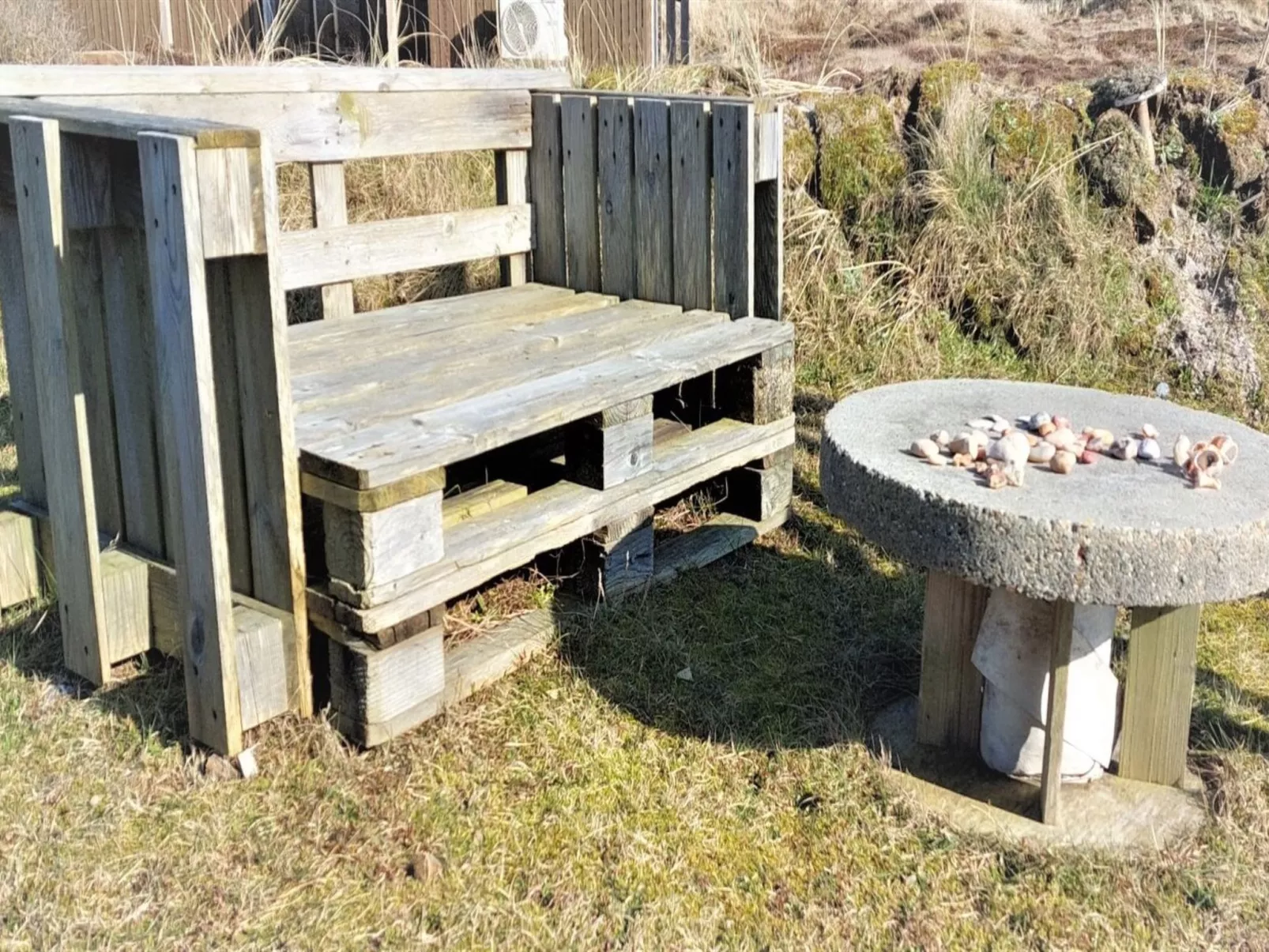 "Henning" -  from the sea-Buiten