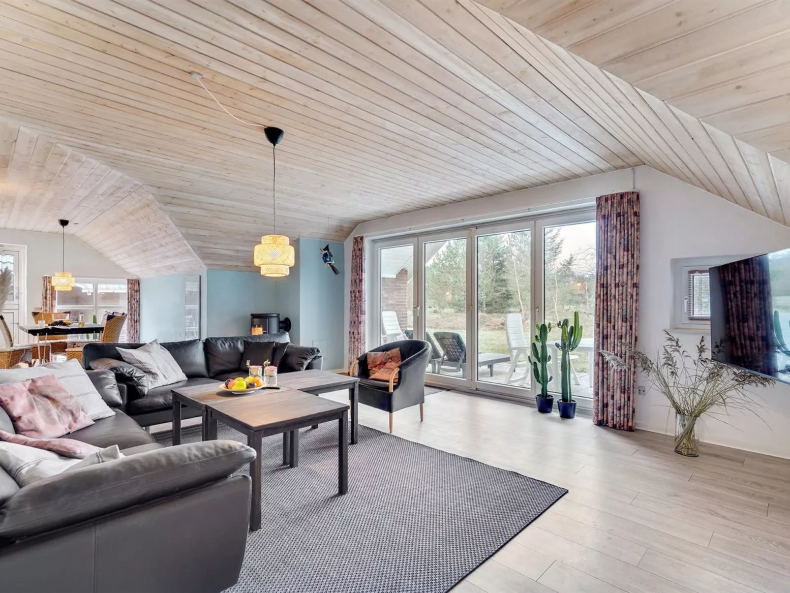 "Lumi" - 800m from the sea-Binnen