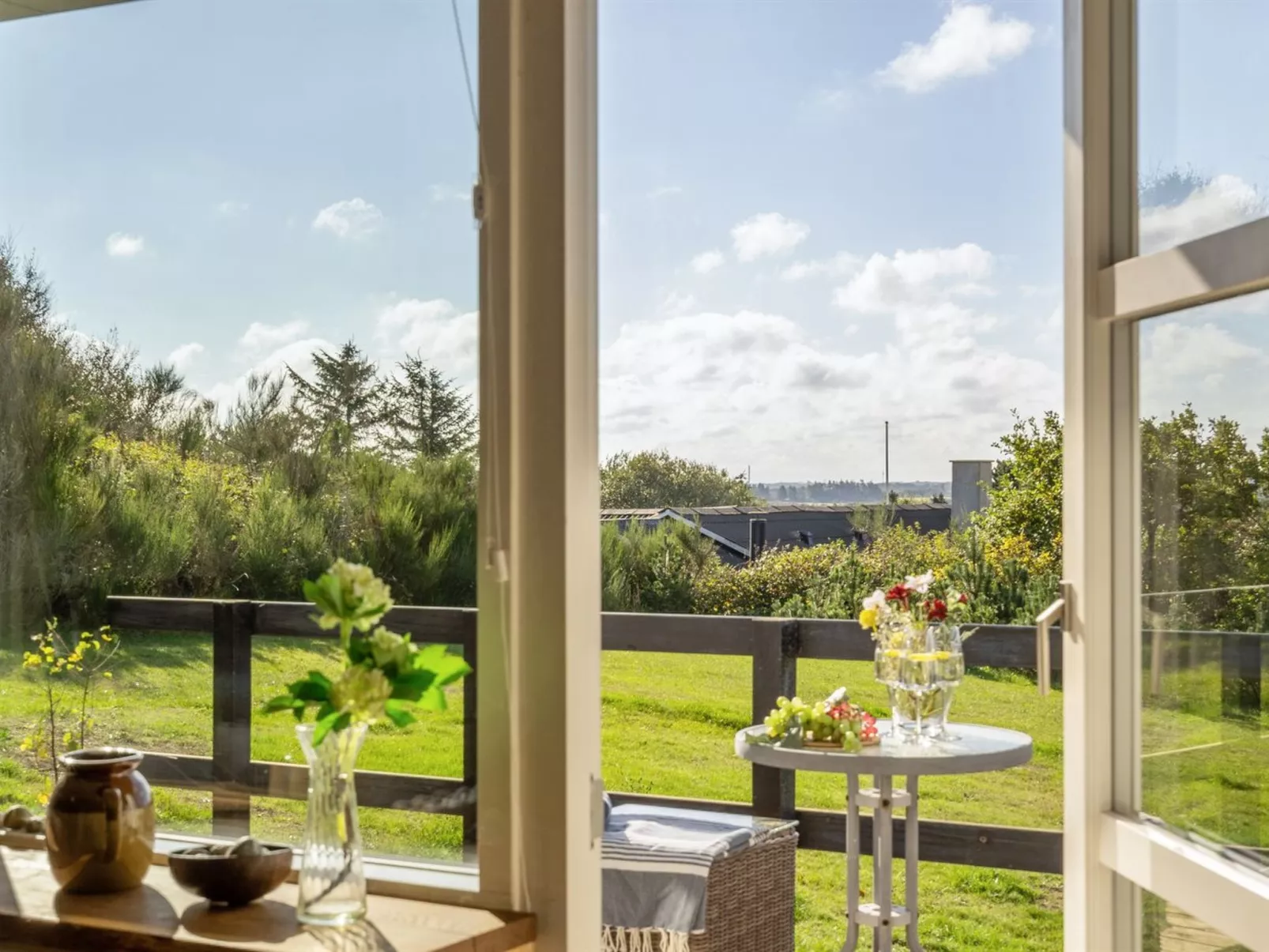 "Tomine" - 500m to the fjord-Buiten