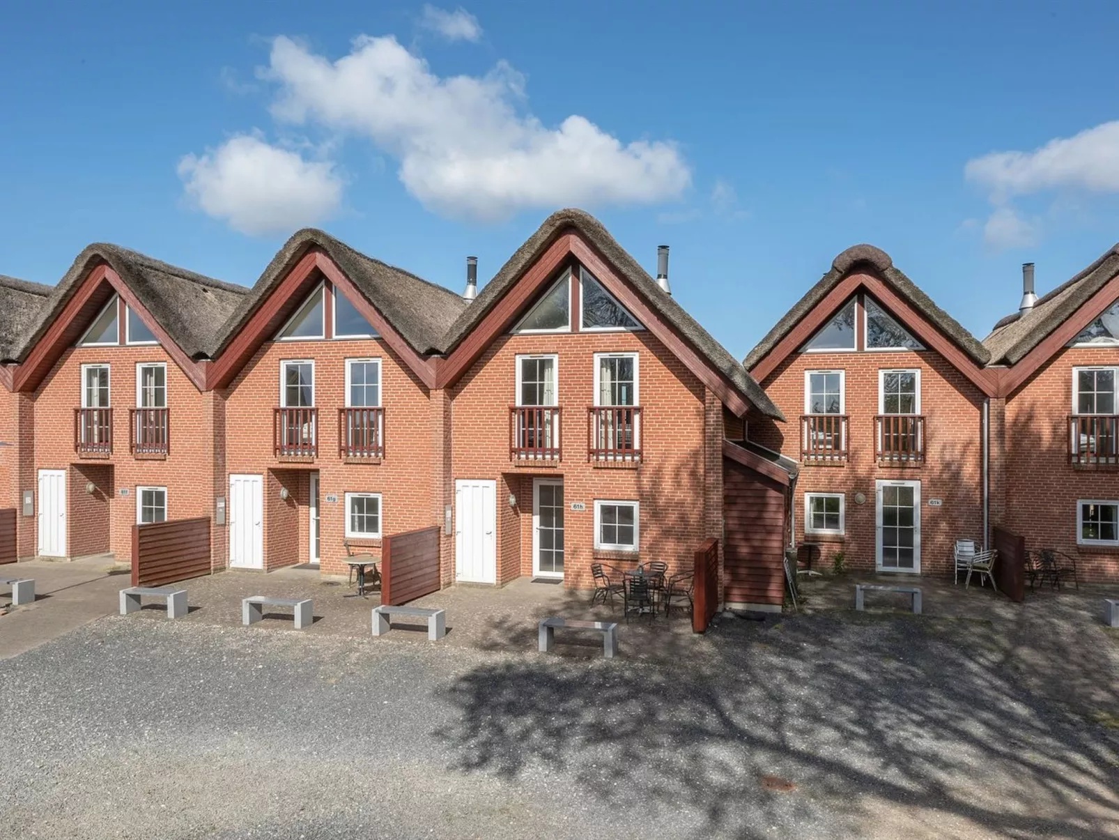 "Deljan" - 3.5km from the sea-Buiten