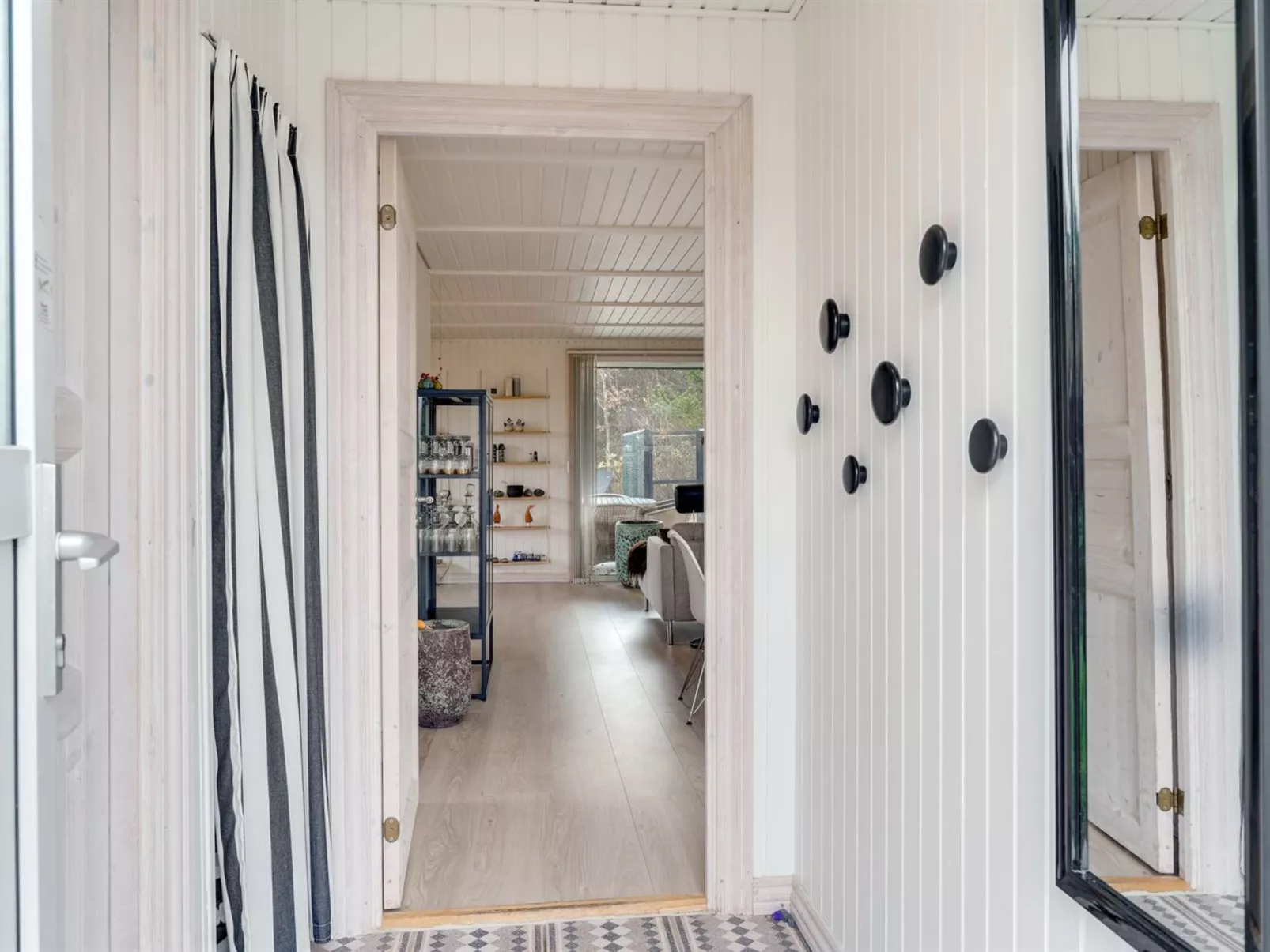 "Ursel" - 800m from the sea-Binnen