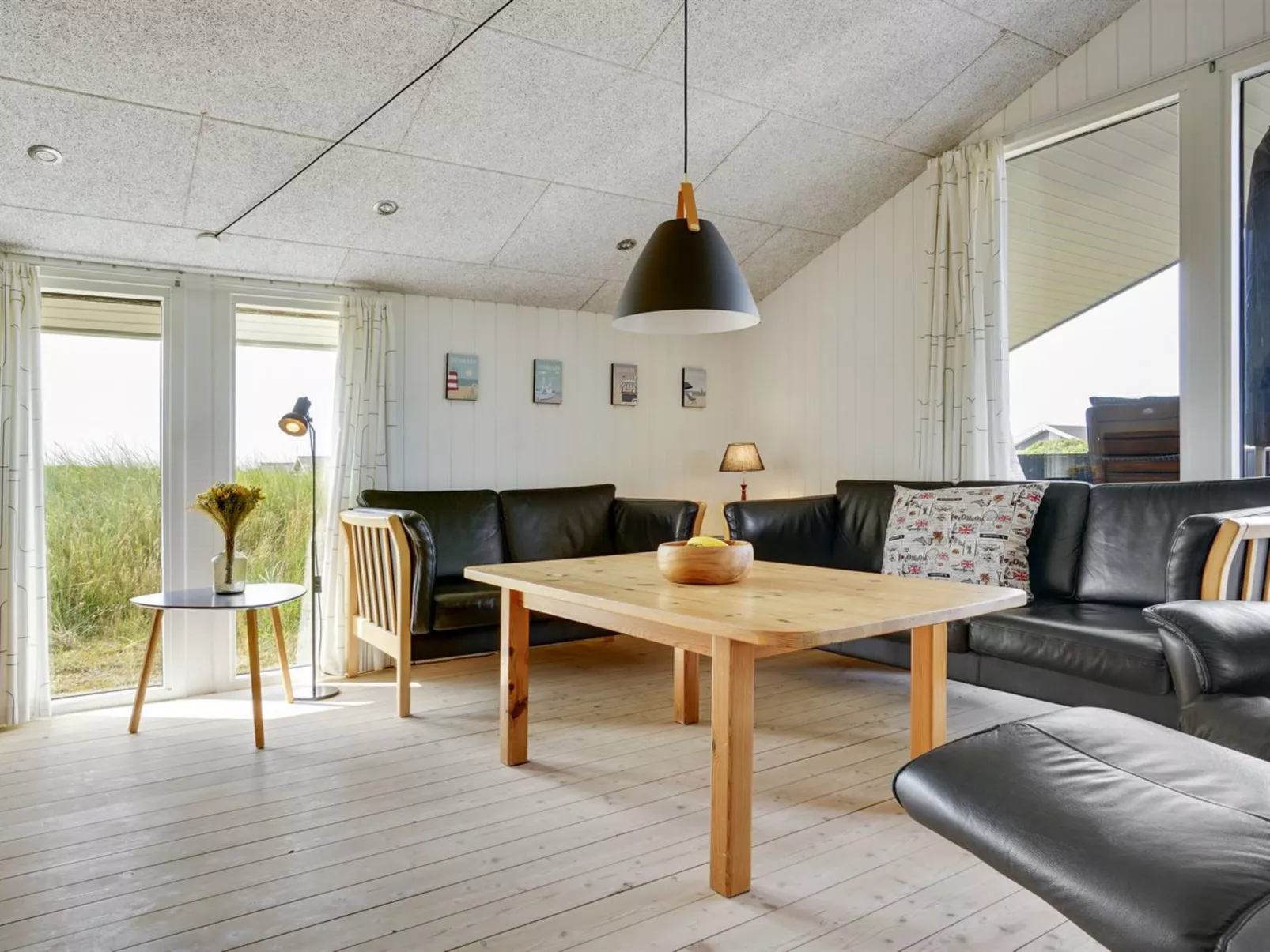 "Apolonia" -  from the sea-Binnen