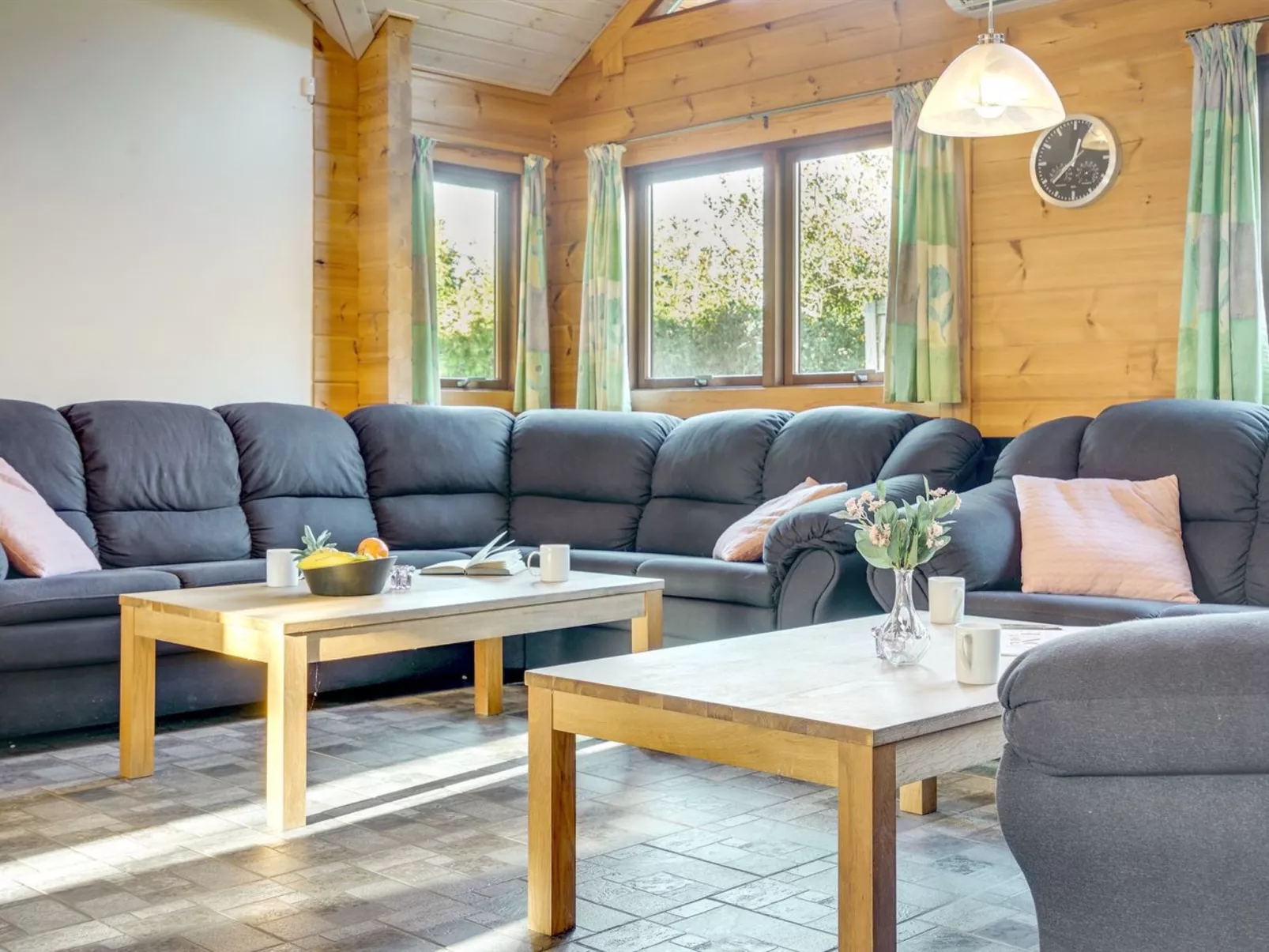 "Dora" - 180m from the sea-Binnen