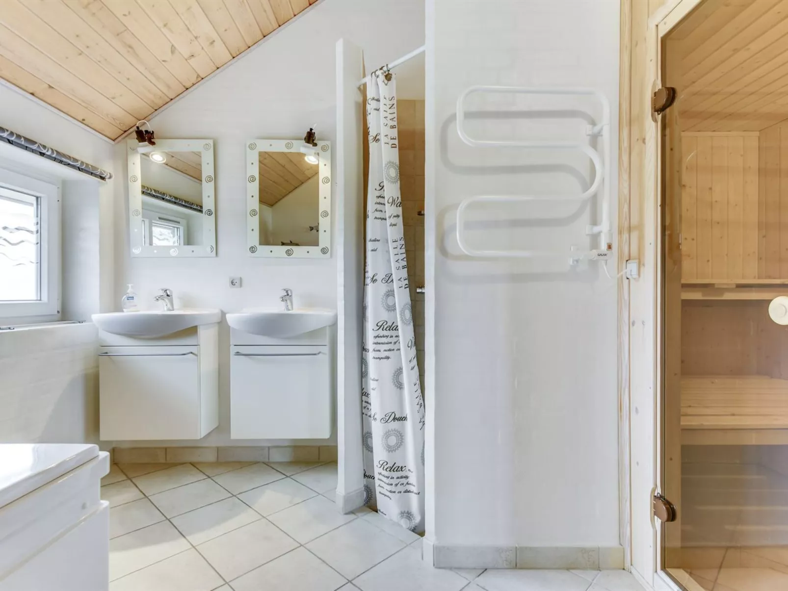 "Sigbritt" - 100m from the sea-Binnen