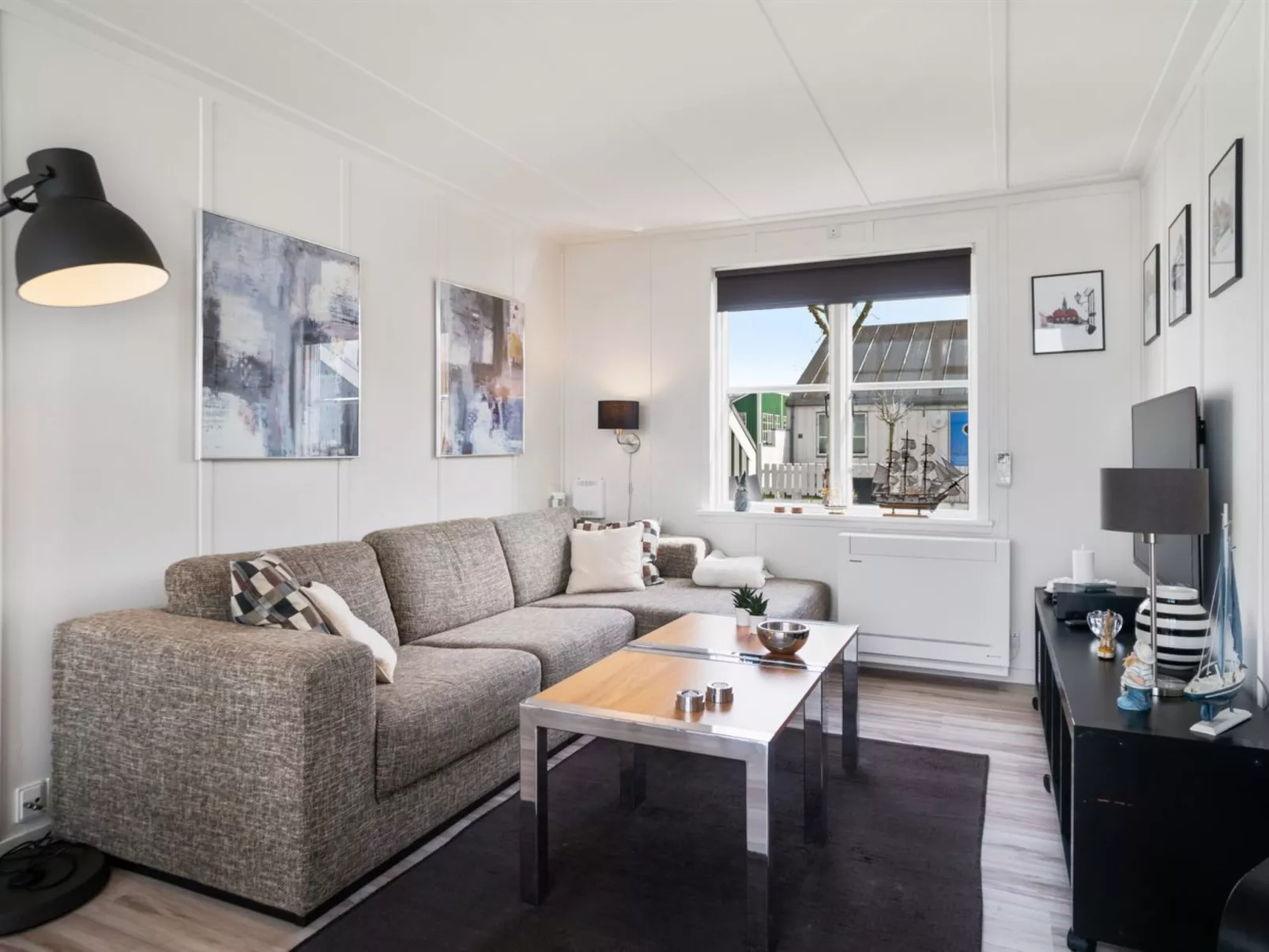 "Nalle" - 5m from the sea-Binnen