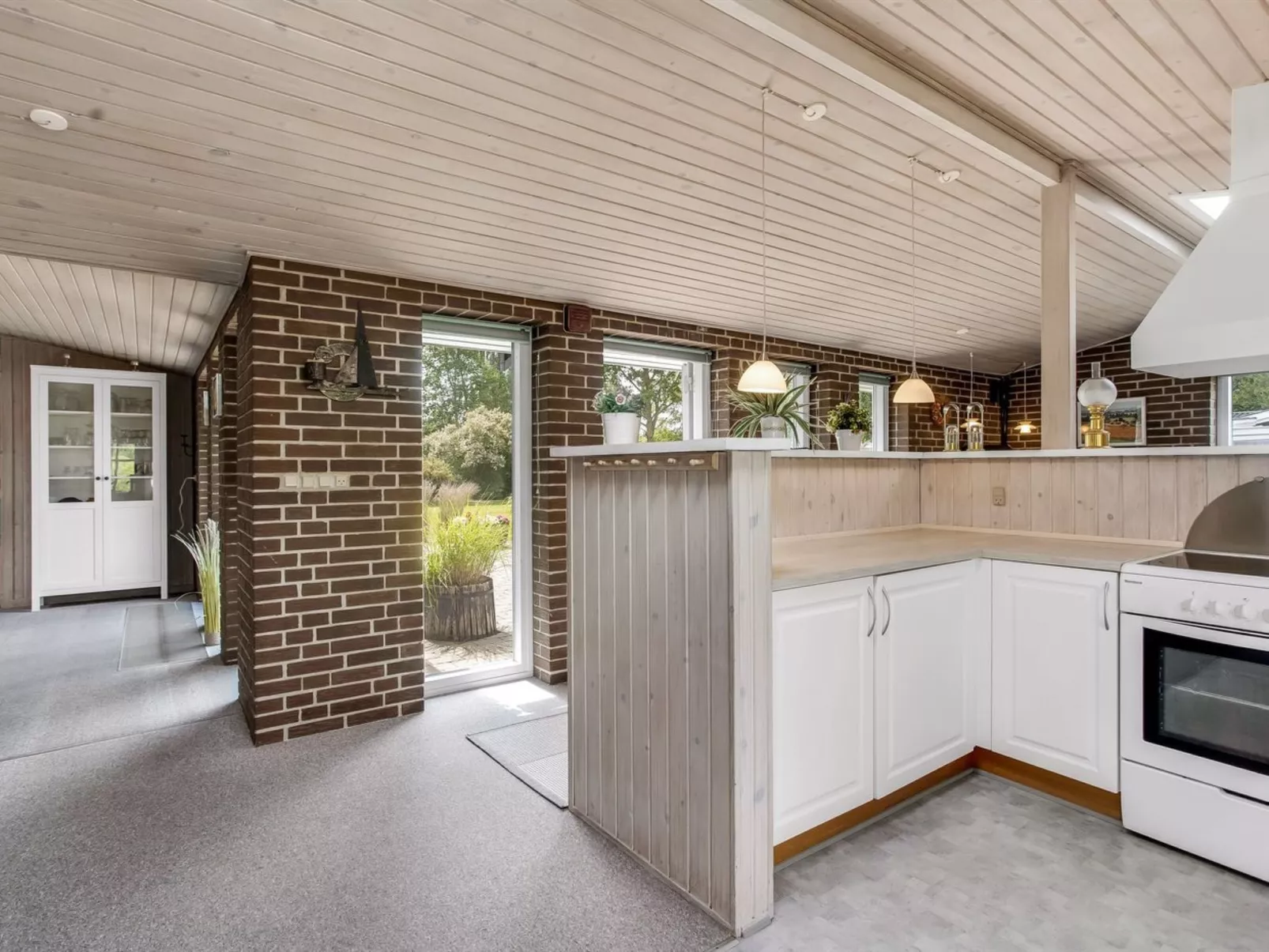 "Sessa" - 800m from the sea-Binnen