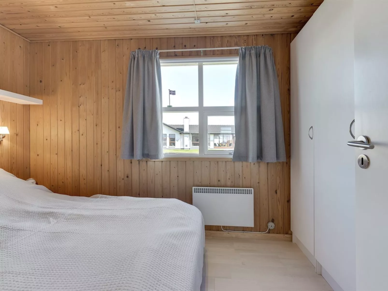 "Evely" - 300m from the sea-Binnen