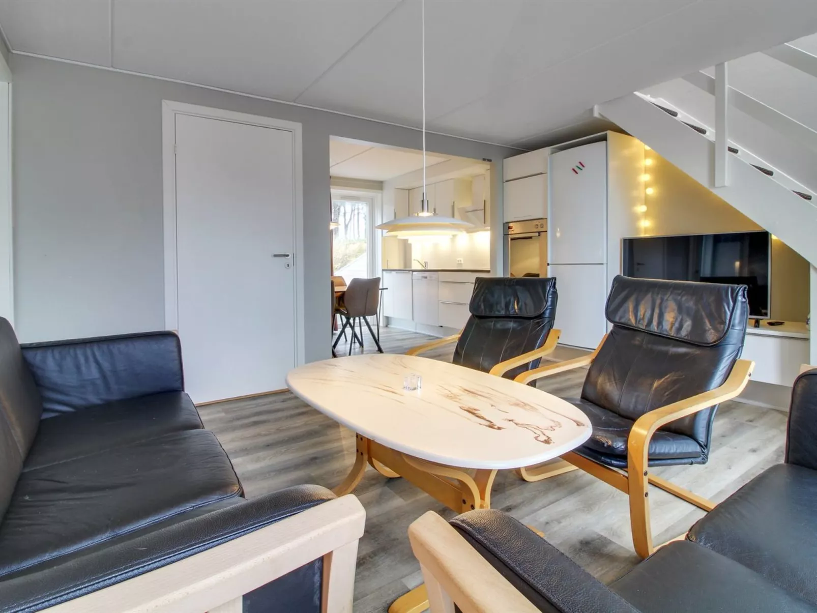 "Anouk" - 1.7km from the sea-Binnen