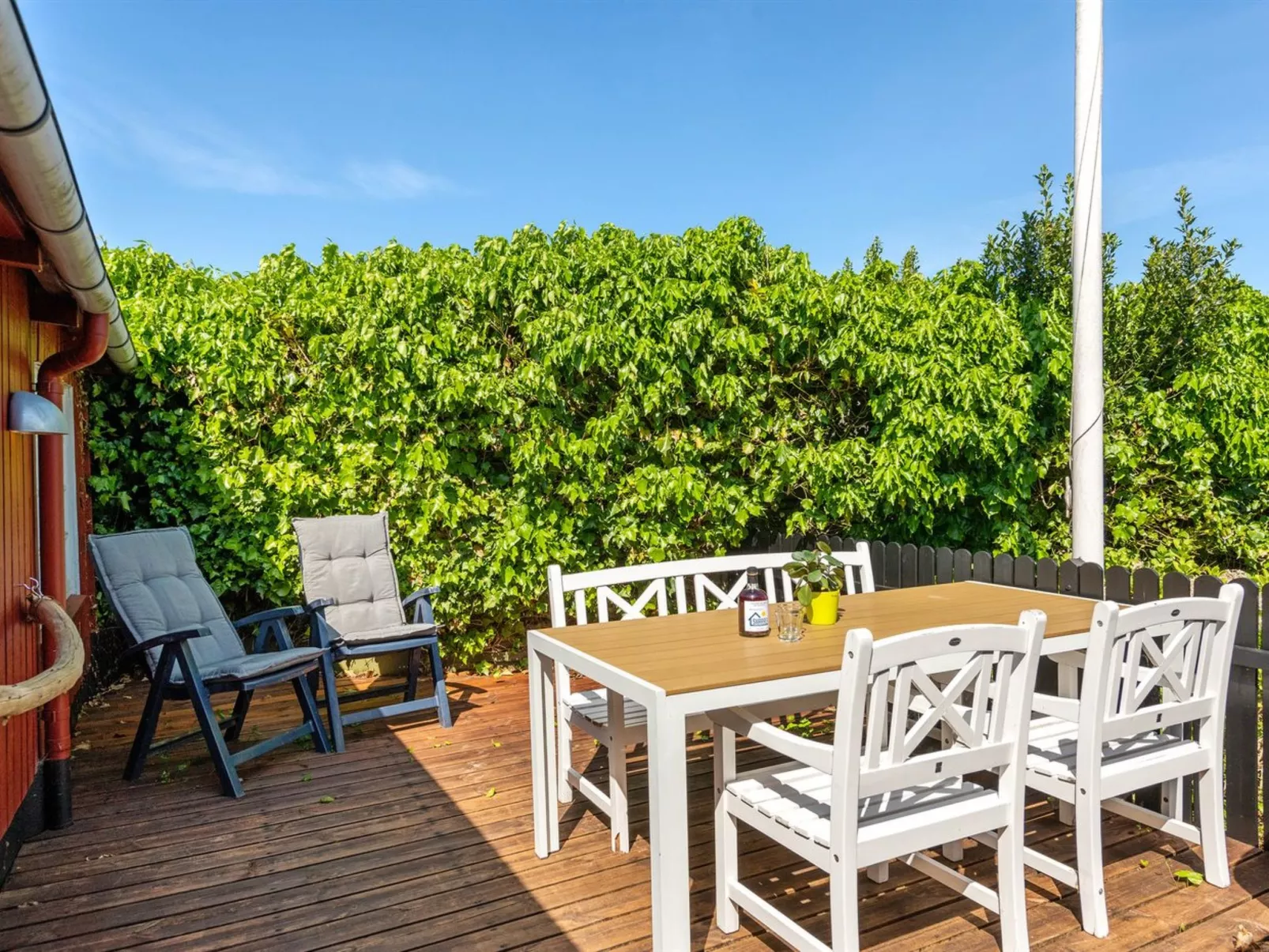 "Axeln" - 300m to the fjord-Buiten