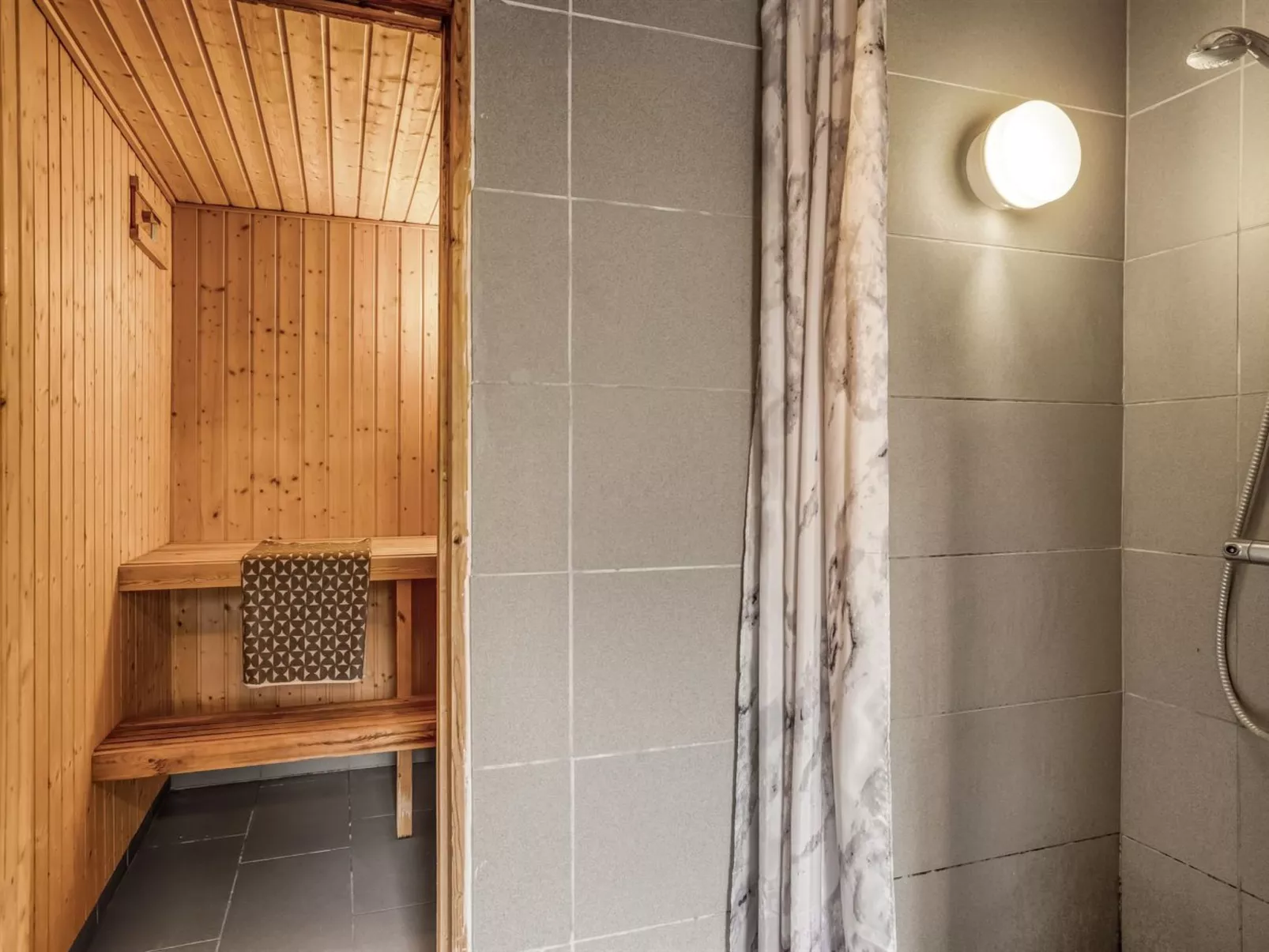 "Helene" - 1.5km from the sea-Binnen