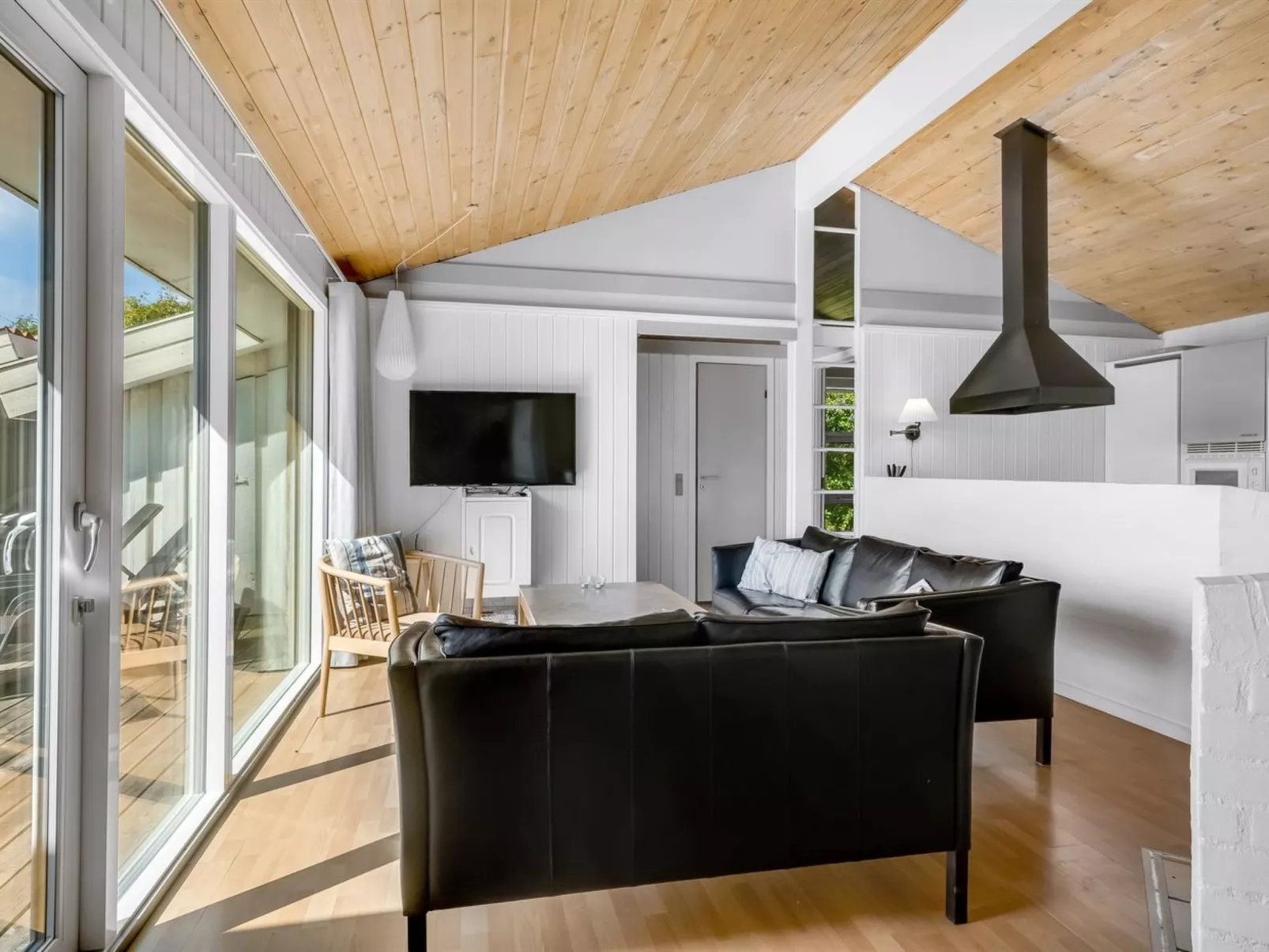 "Sulevi" - 200m to the fjord-Binnen