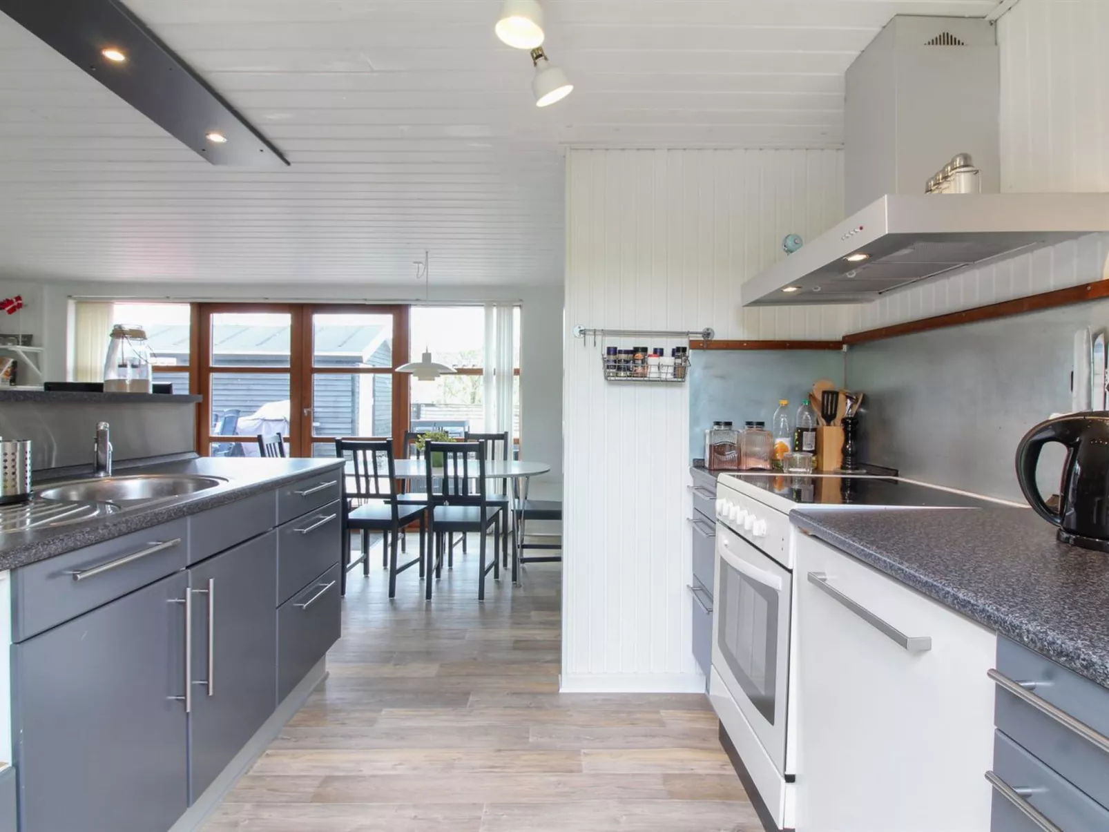 "Grubbe" - 600m from the sea-Binnen