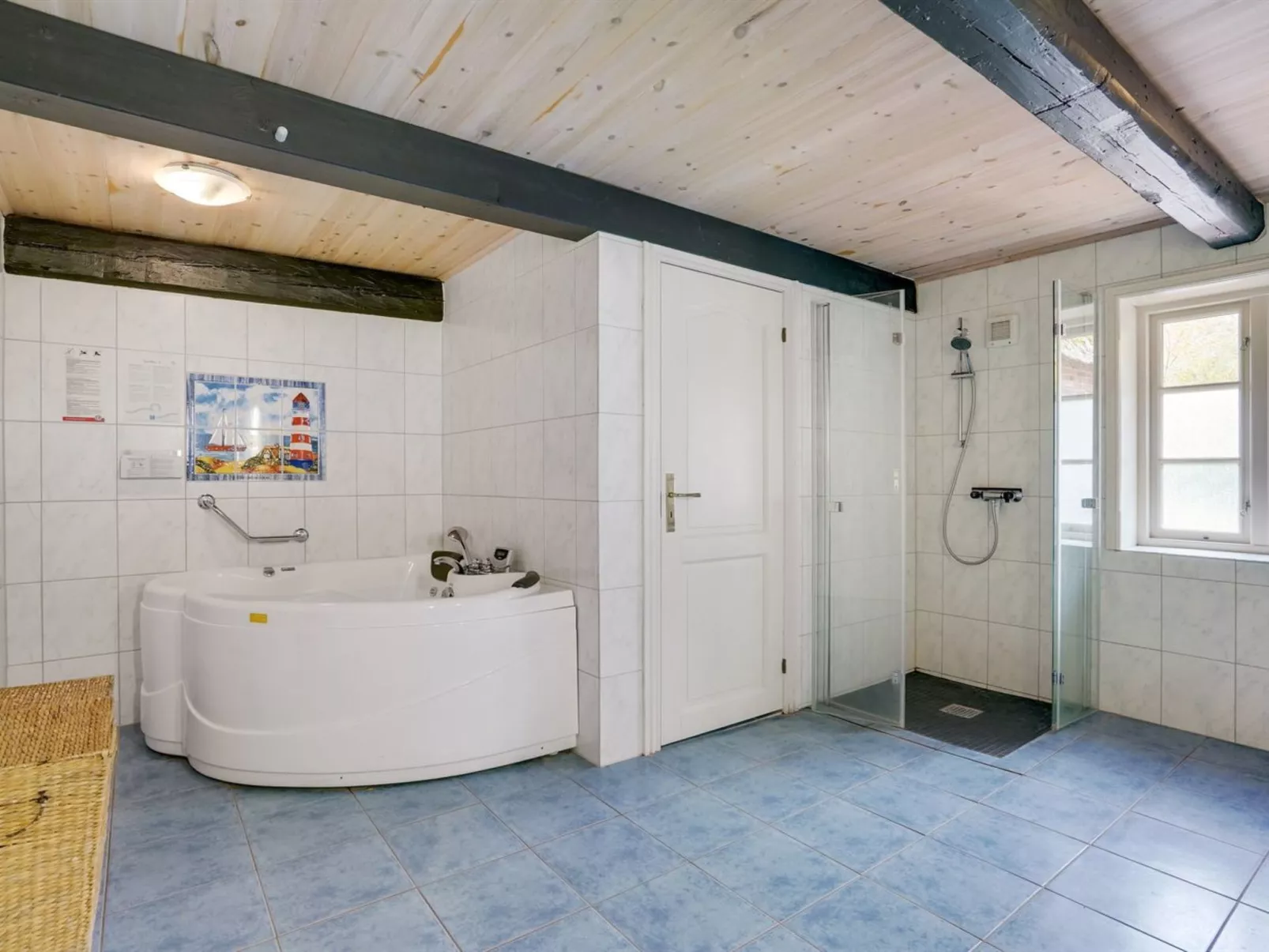 "Knut" - 10km from the sea-Binnen