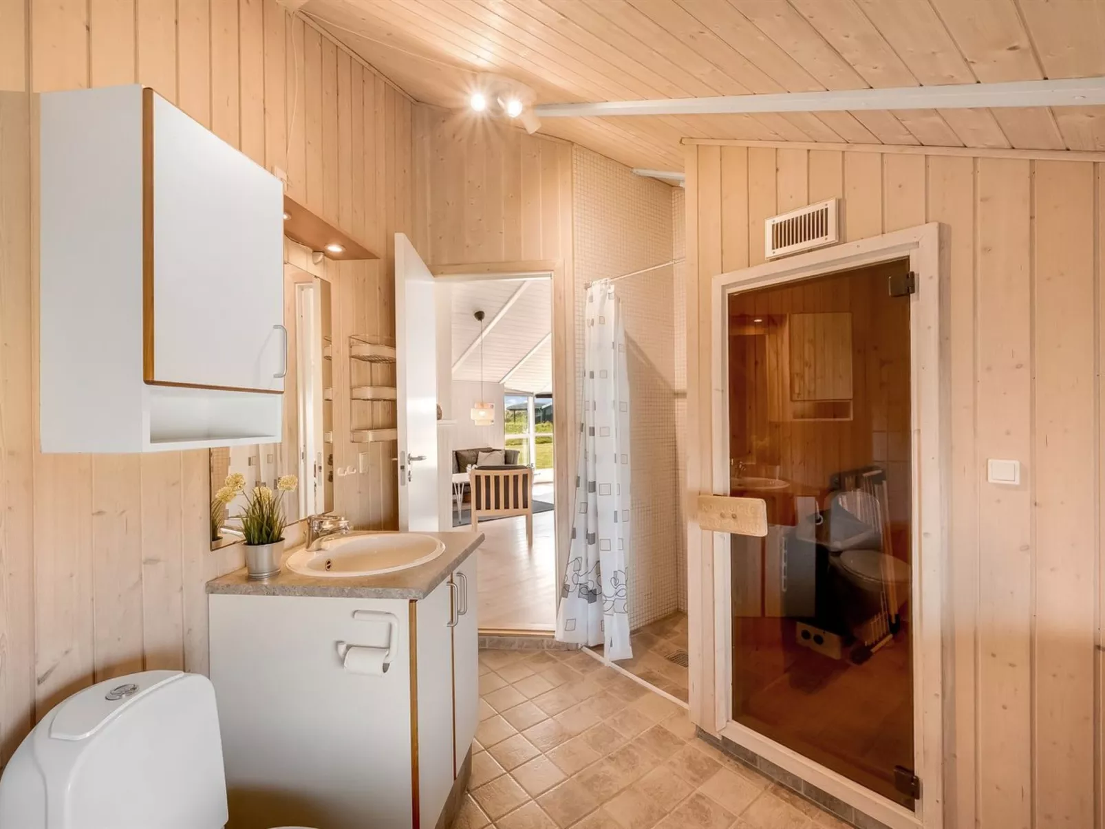 "Eemil" - 700m from the sea-Binnen