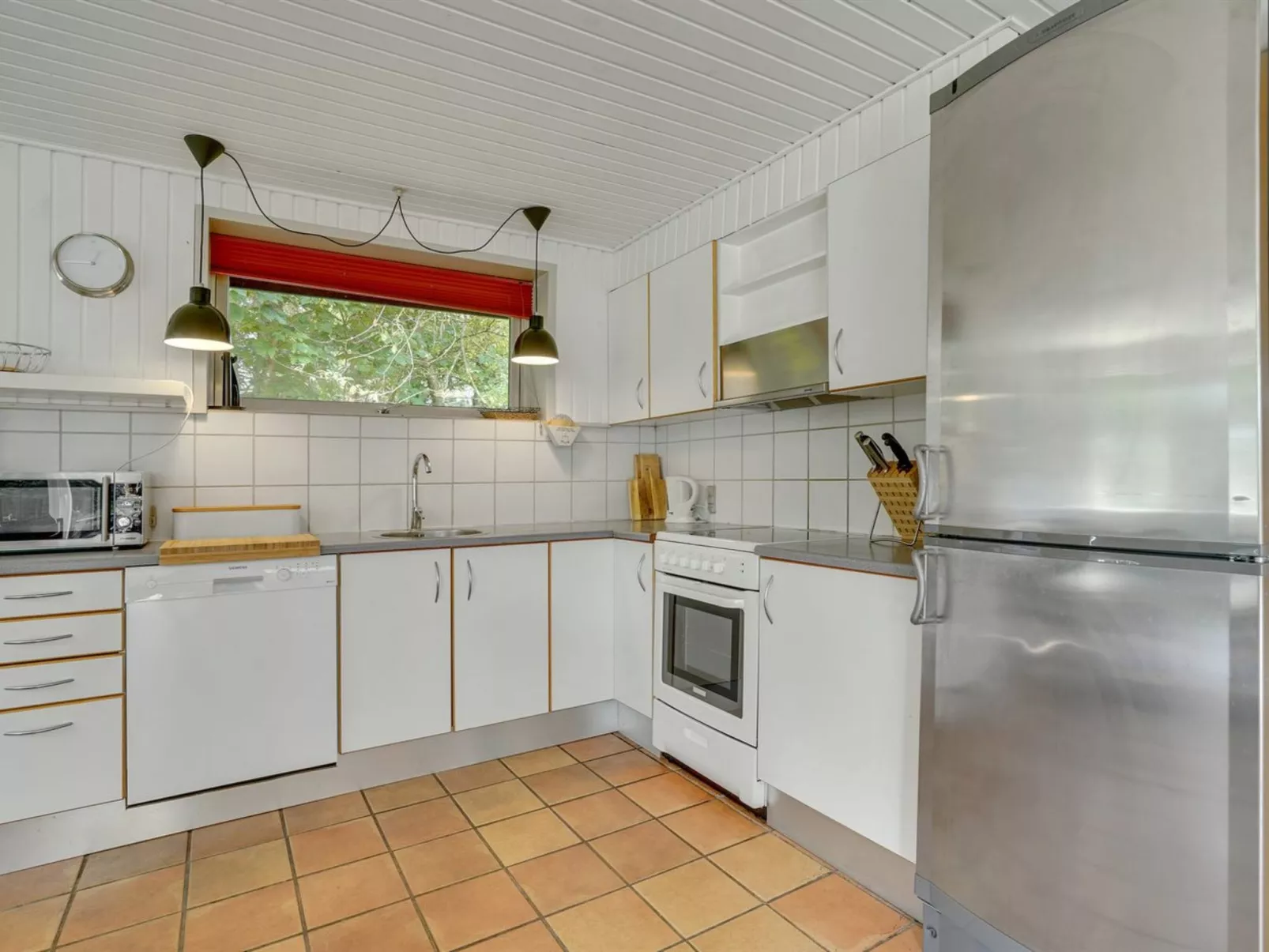 "Naumka" - 200m to the fjord-Binnen