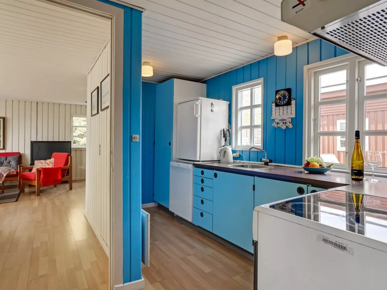 "Vian" - 200m from the sea-Binnen