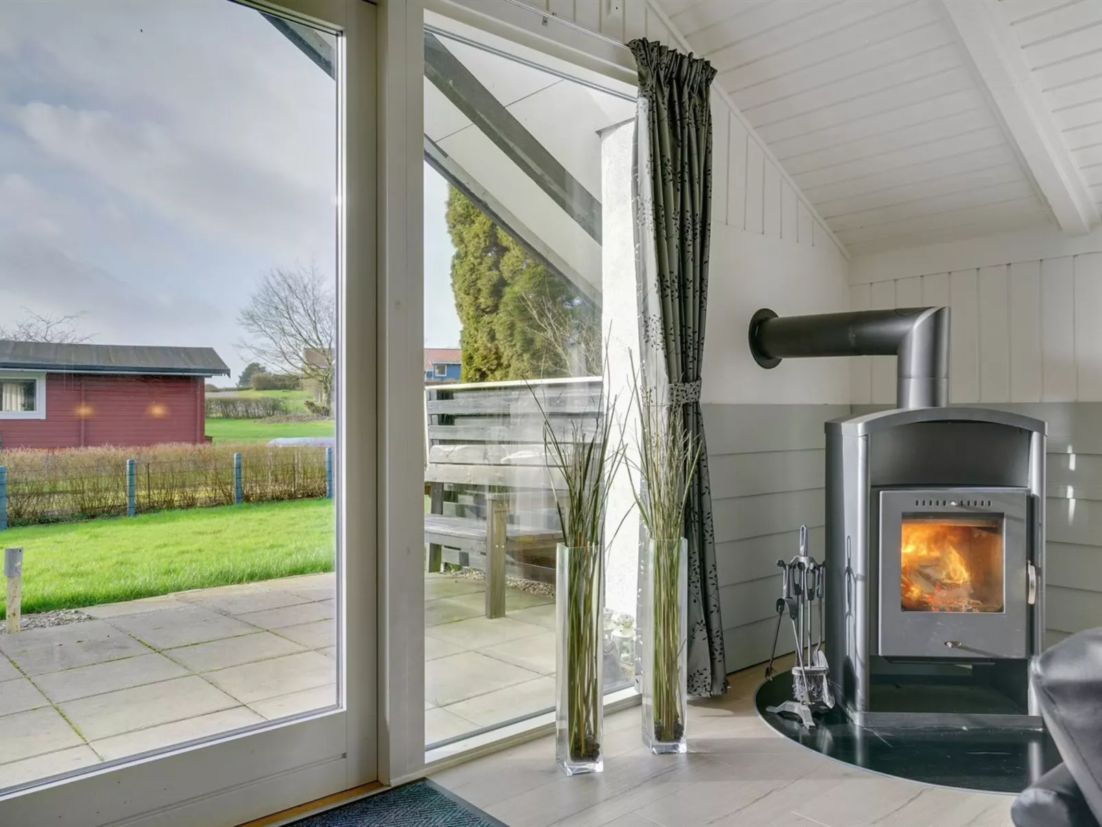 "Hortensia" - 350m from the sea-Binnen