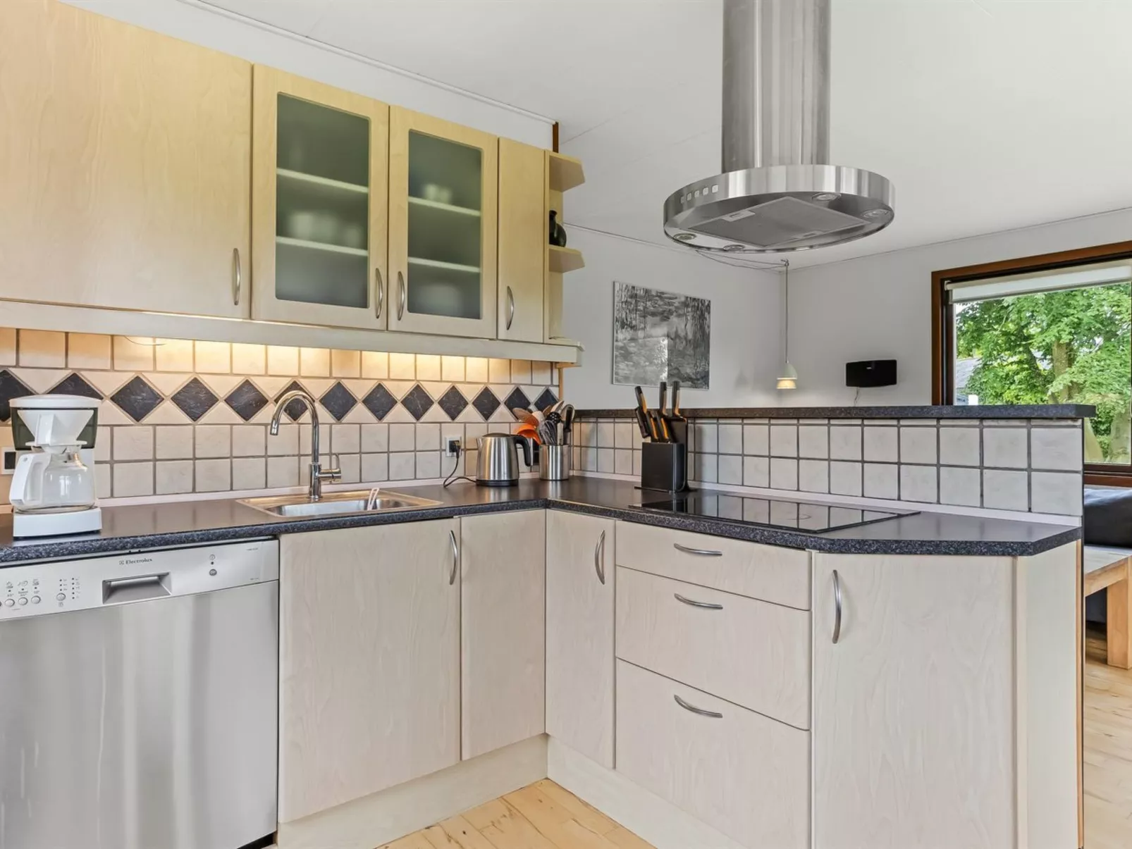 "Davida" - 400m from the sea-Binnen