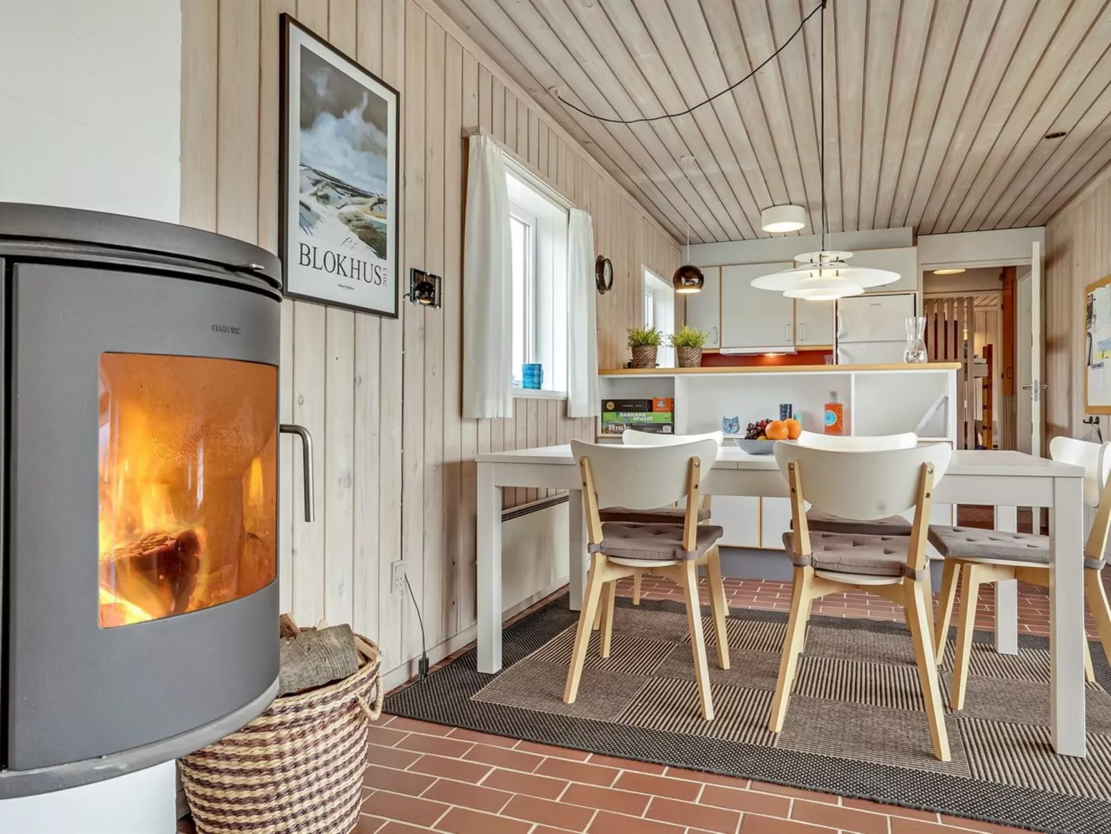 "Emiljan" - 400m from the sea-Binnen