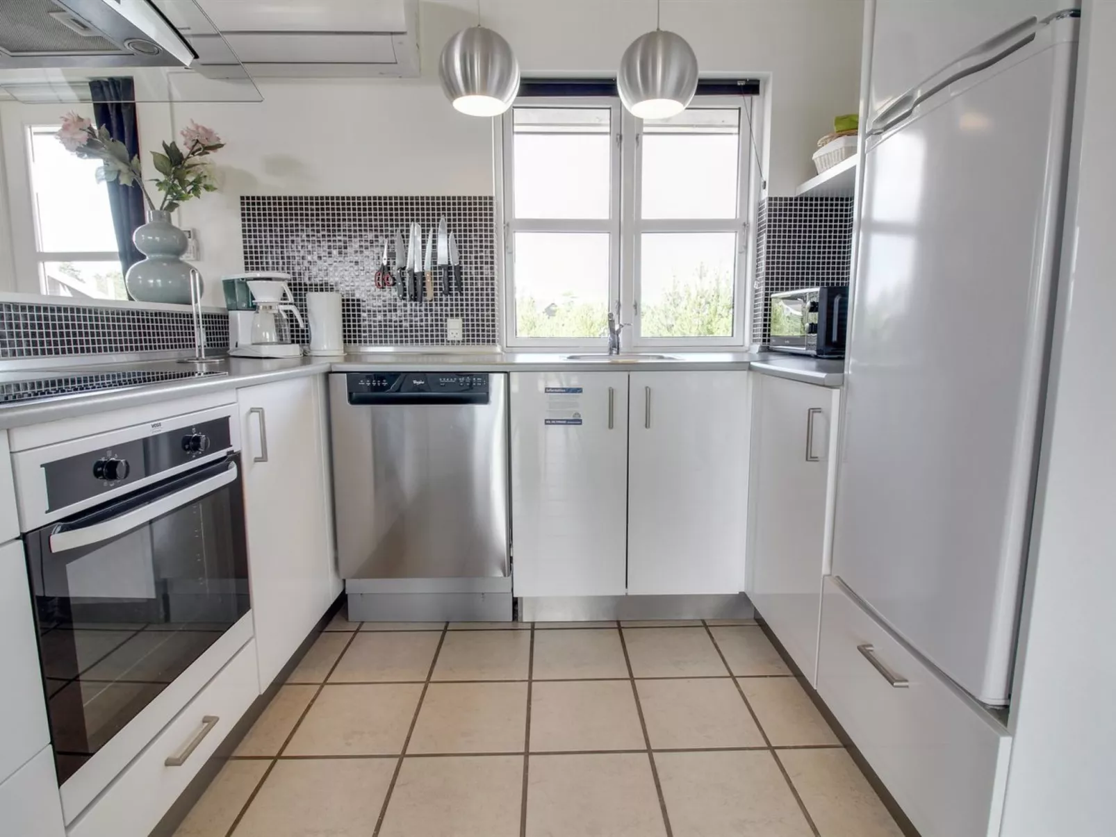 "Arnger" - 300m to the fjord-Binnen