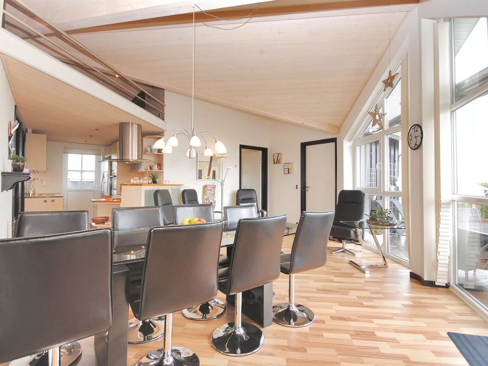 "Eberta" - 200m to the fjord-Binnen