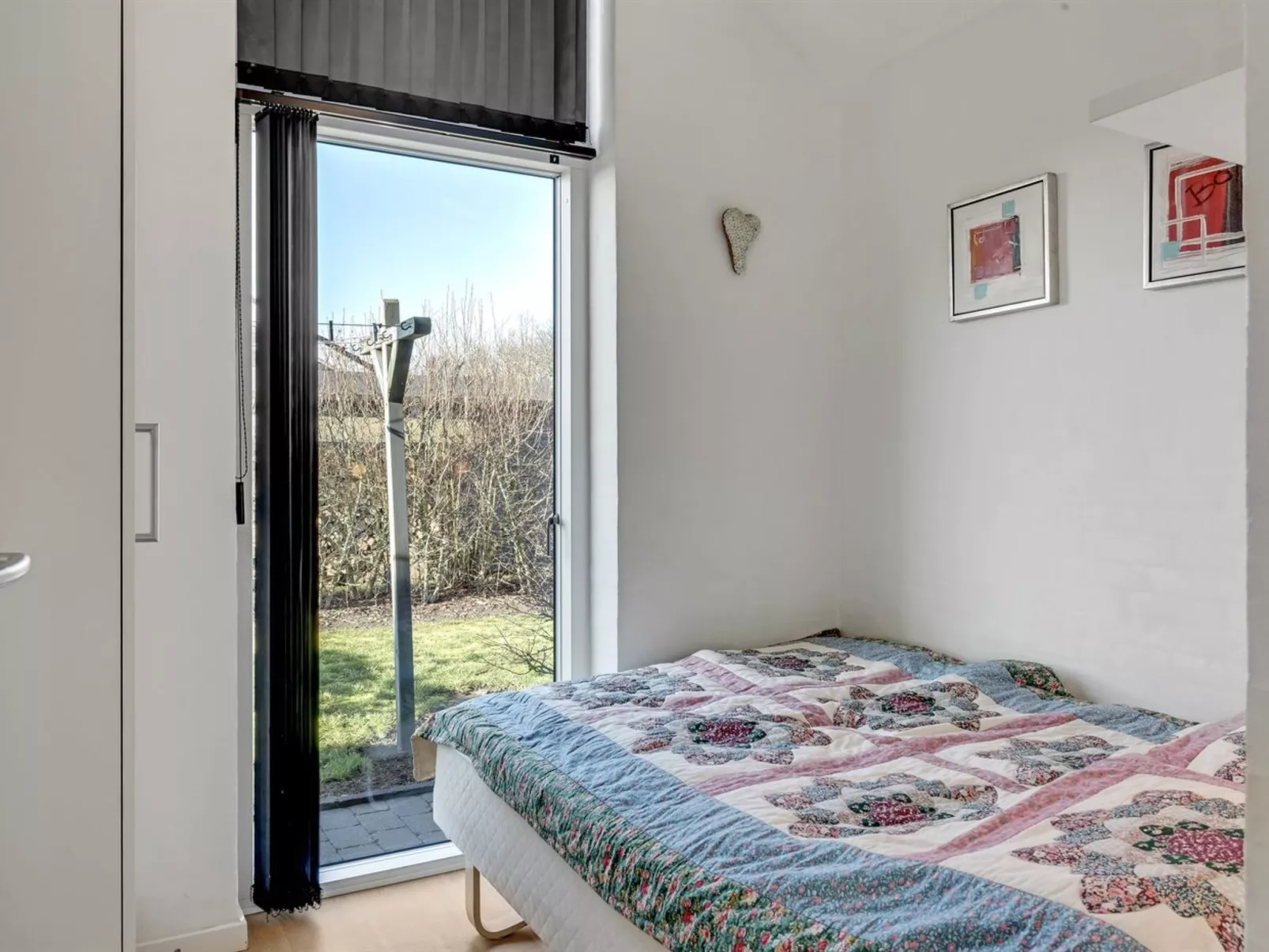 "Donka" - 300m to the fjord-Binnen