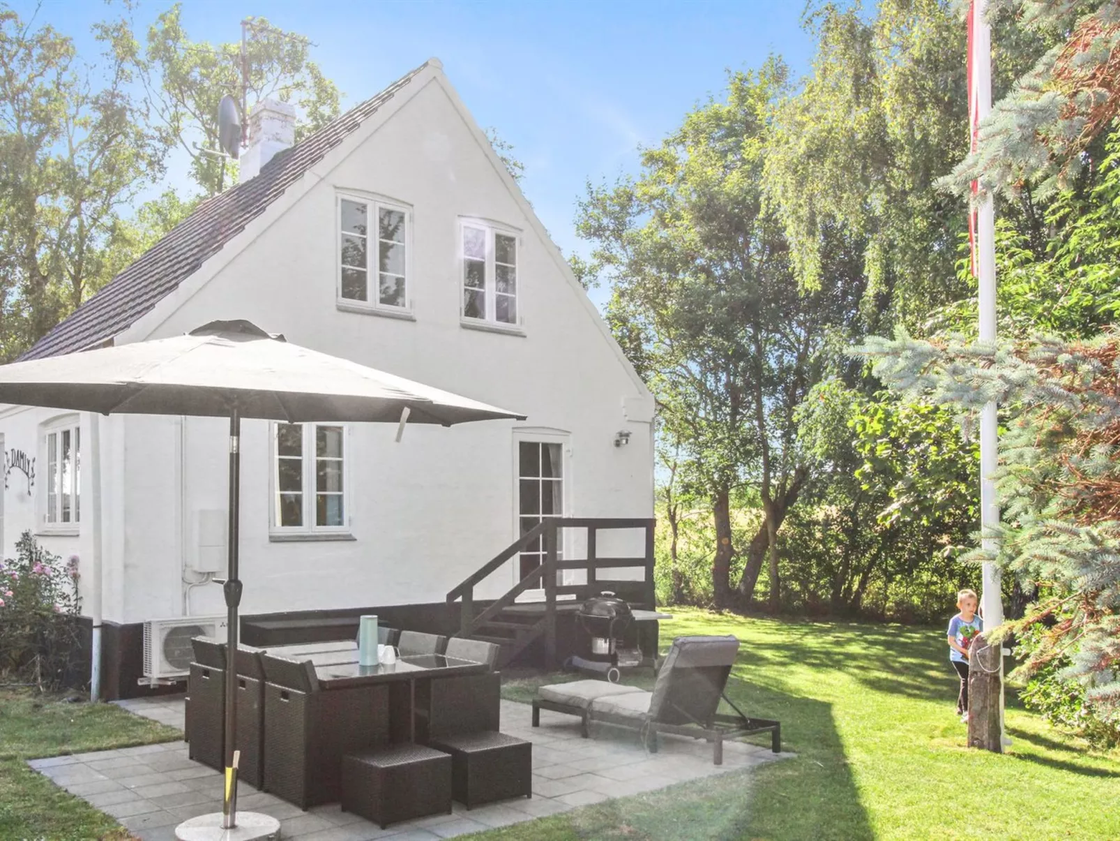 "Rask" - 3km from the sea-Buiten