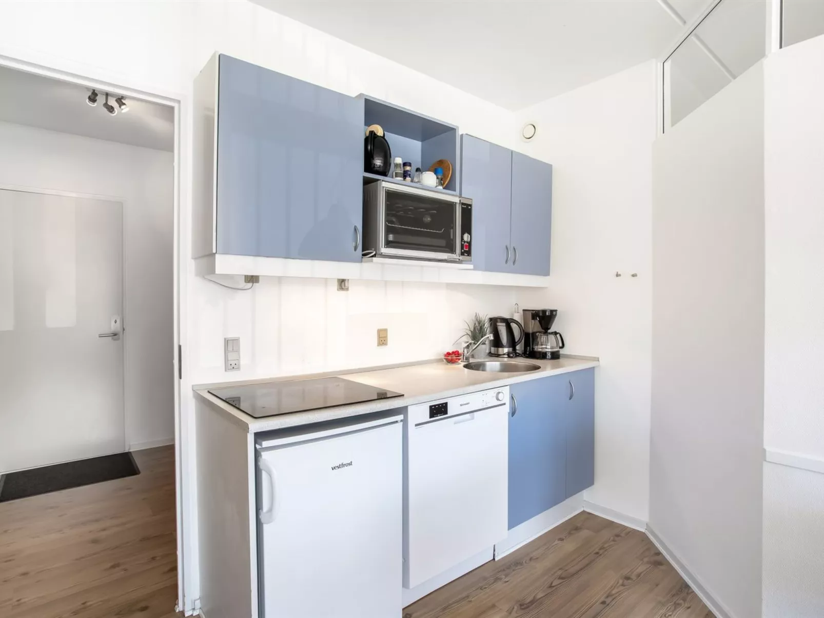 "Milly" - 100m from the sea-Binnen