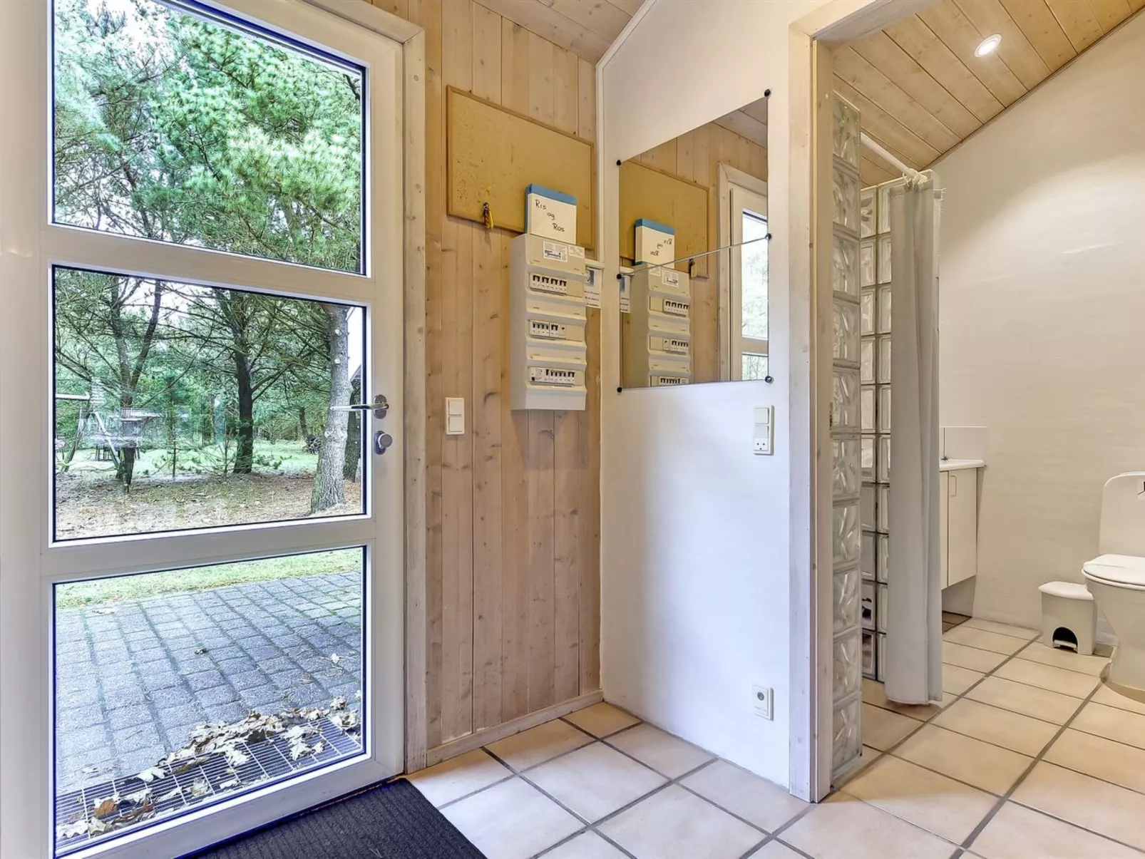 "Luciane" - 2.5km from the sea-Binnen