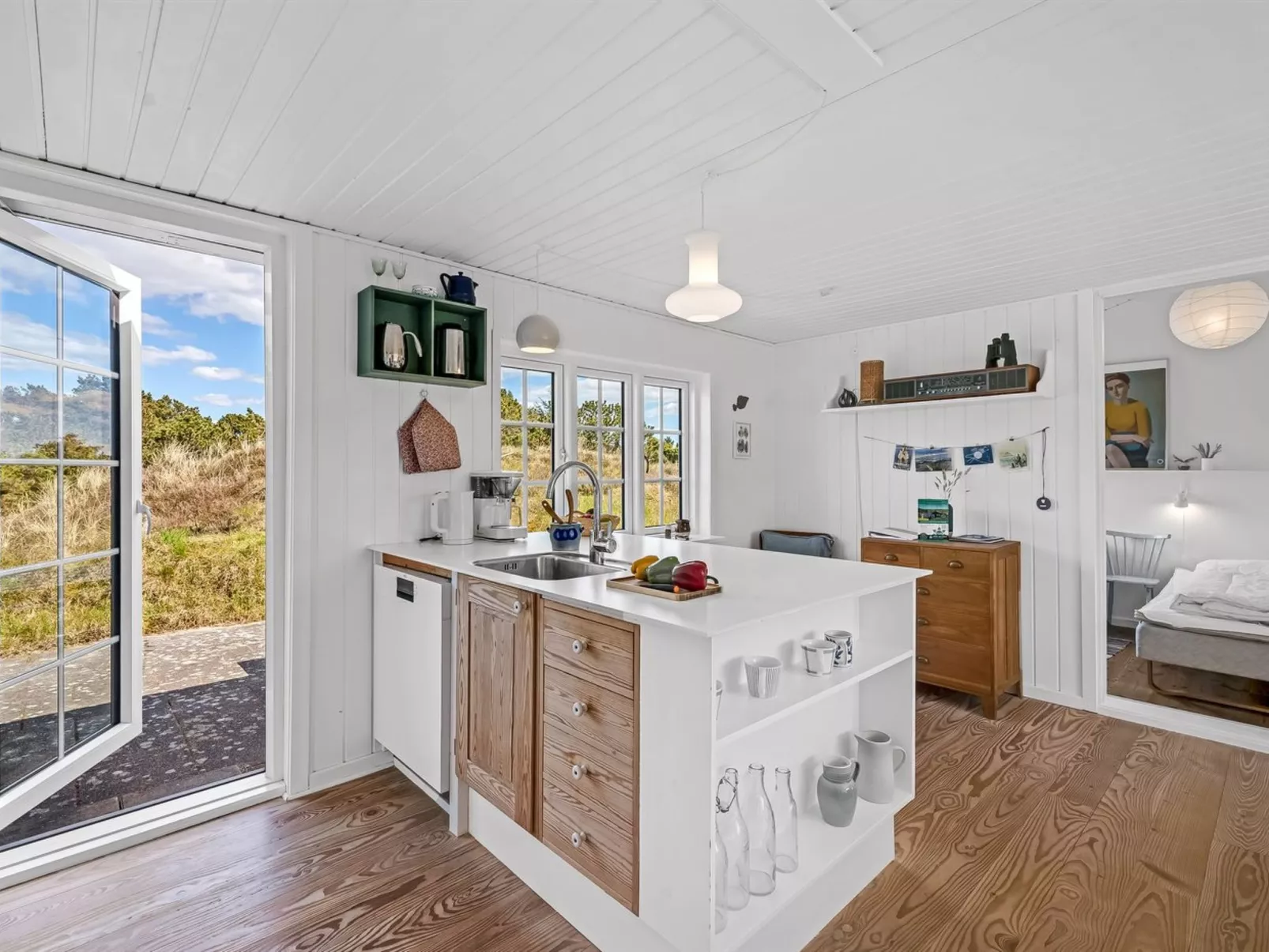 "Neija" - 800m from the sea-Binnen