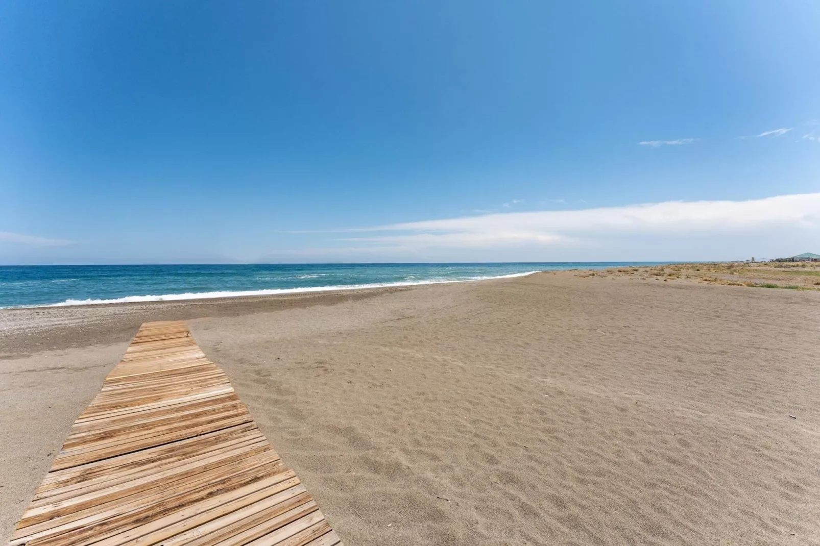 CT 240 - Beachfront Apartment -Don Juan Manilva