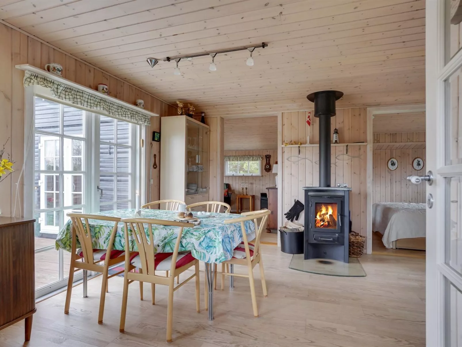 "Haidi" - 300m from the sea-Binnen