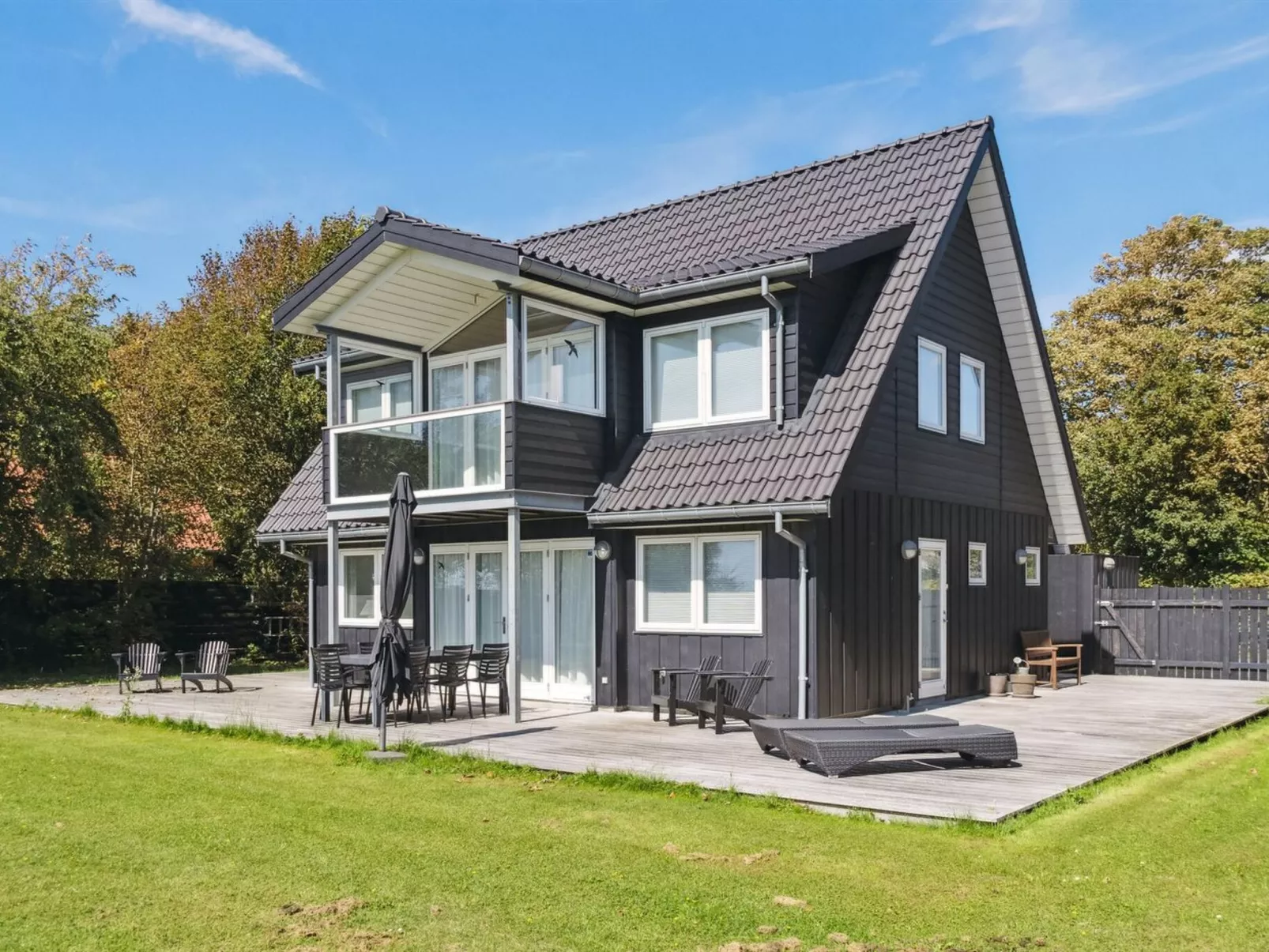 "Esme" - 30m from the sea-Buiten