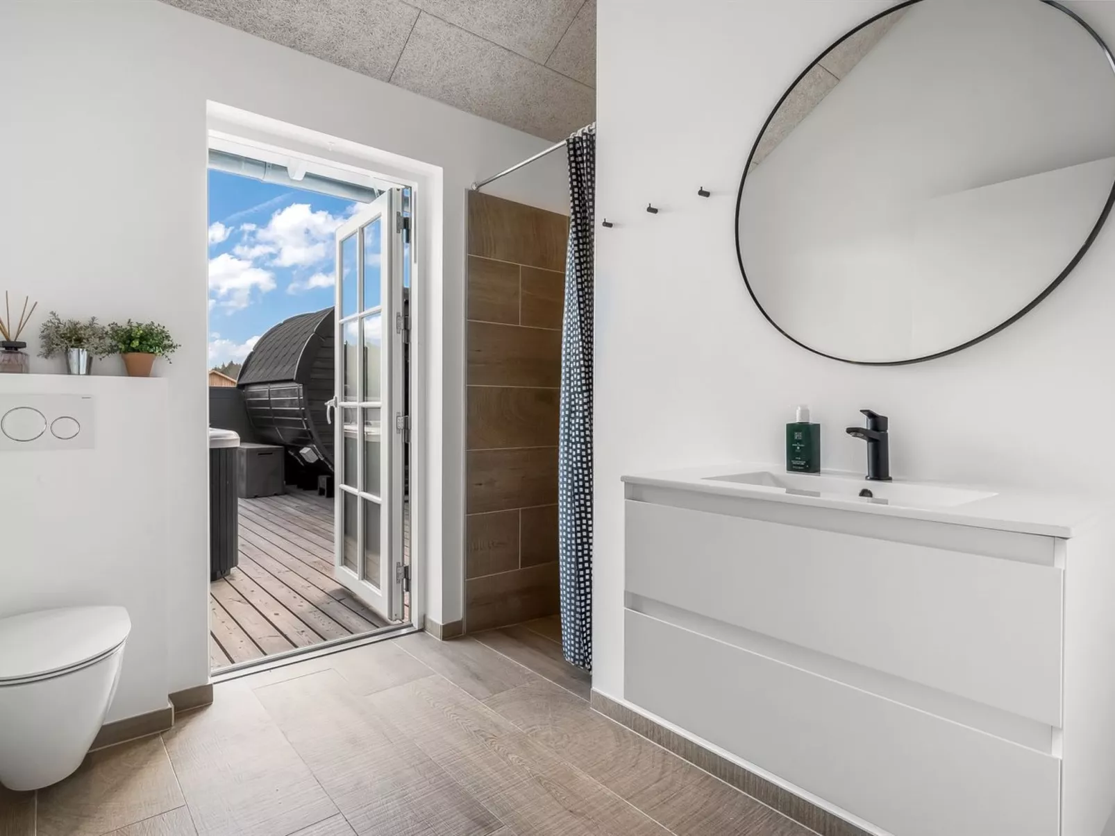 "Bryngeir" - 750m from the sea-Binnen