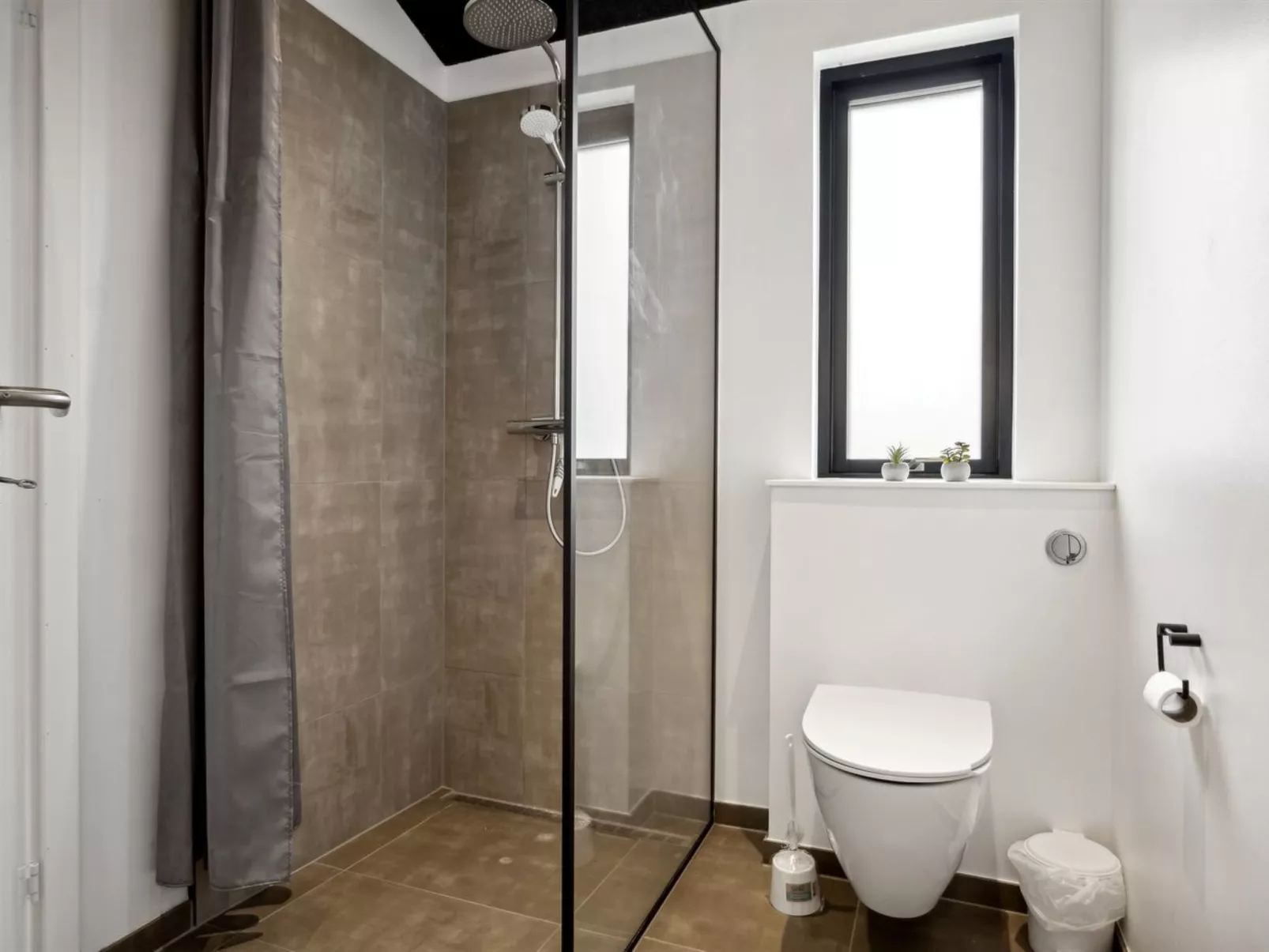 "Jul" - 300m from the sea-Binnen