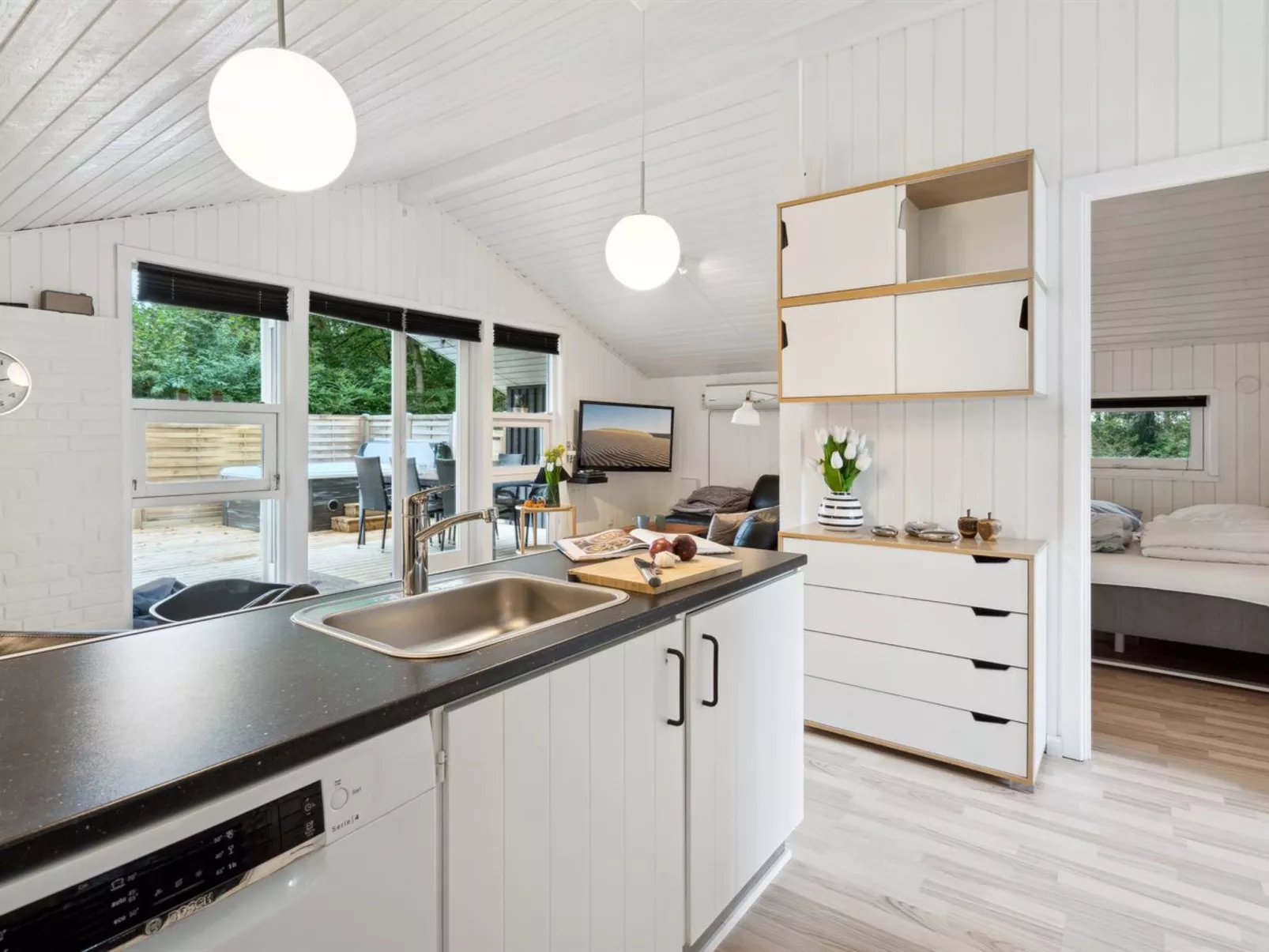 "Brynhild" - 30km from the sea-Binnen