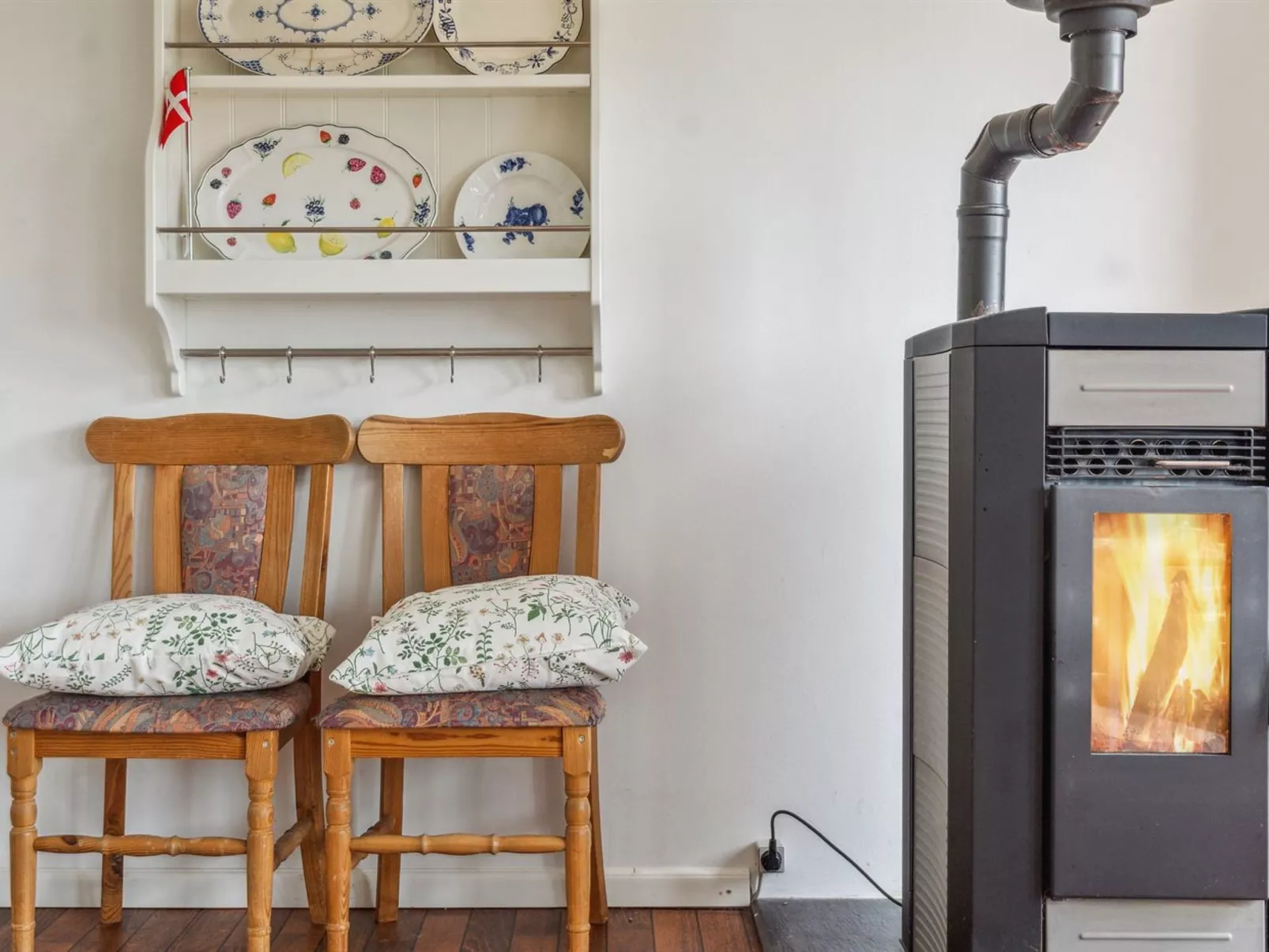 "Finja" - 6km from the sea-Binnen