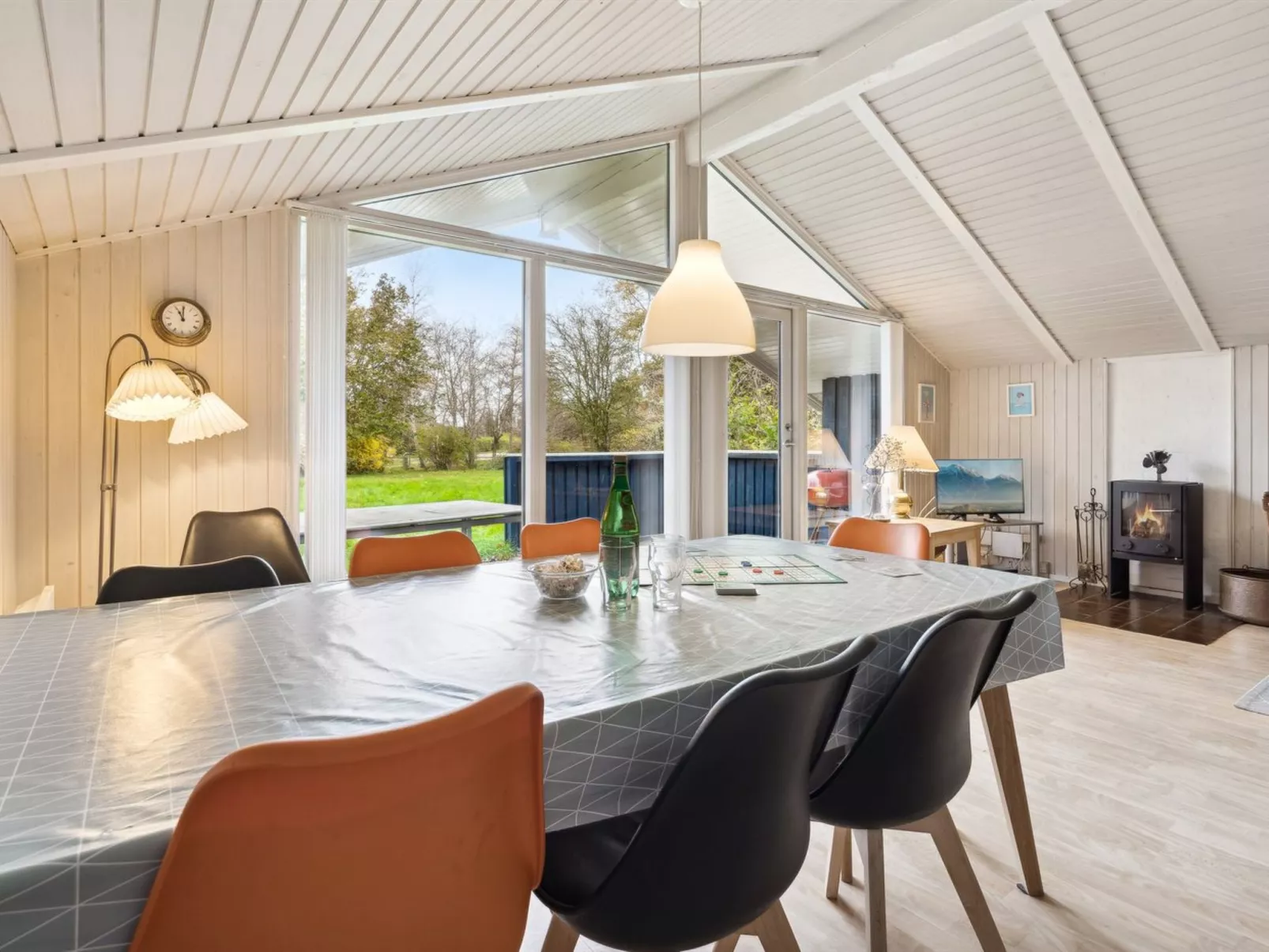 "Alrun" - 150m from the sea-Binnen