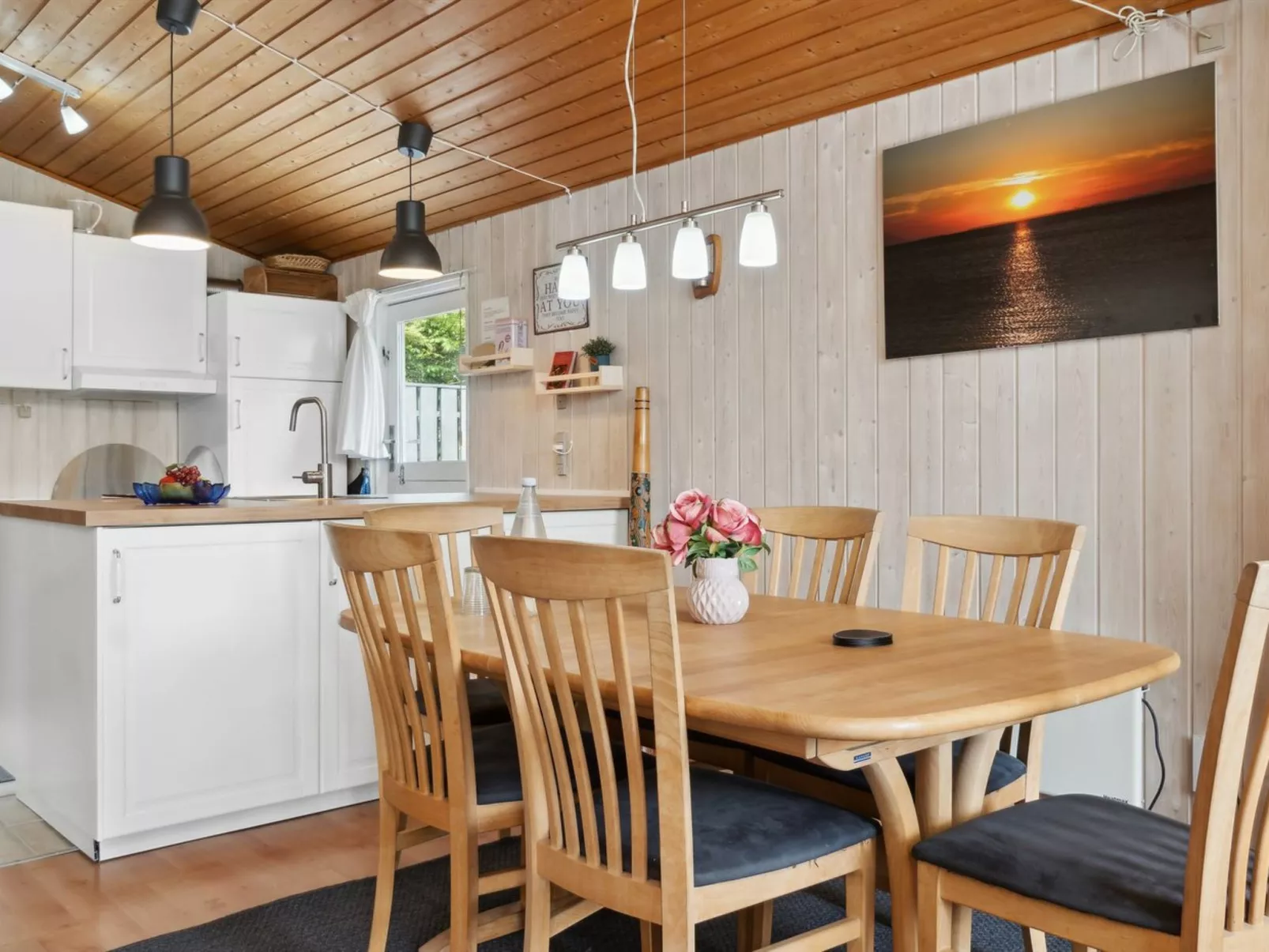 "Zoya" - 470m from the sea-Binnen