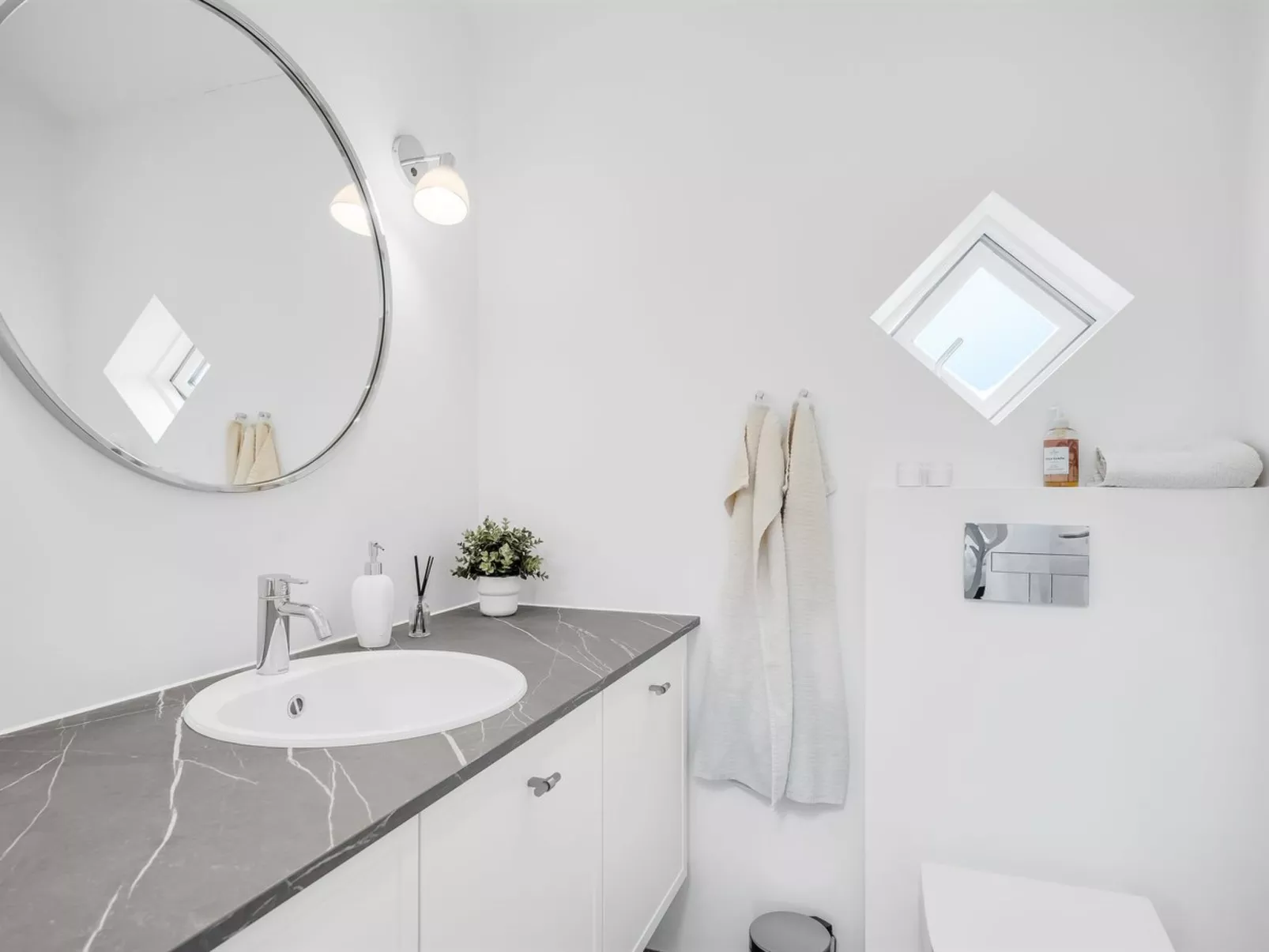 "Malomir" - 500m from the sea-Binnen