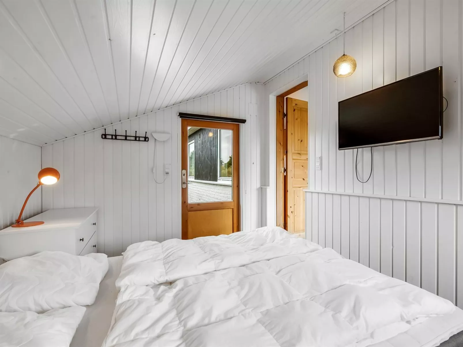 "Eloise" - 400m from the sea-Binnen