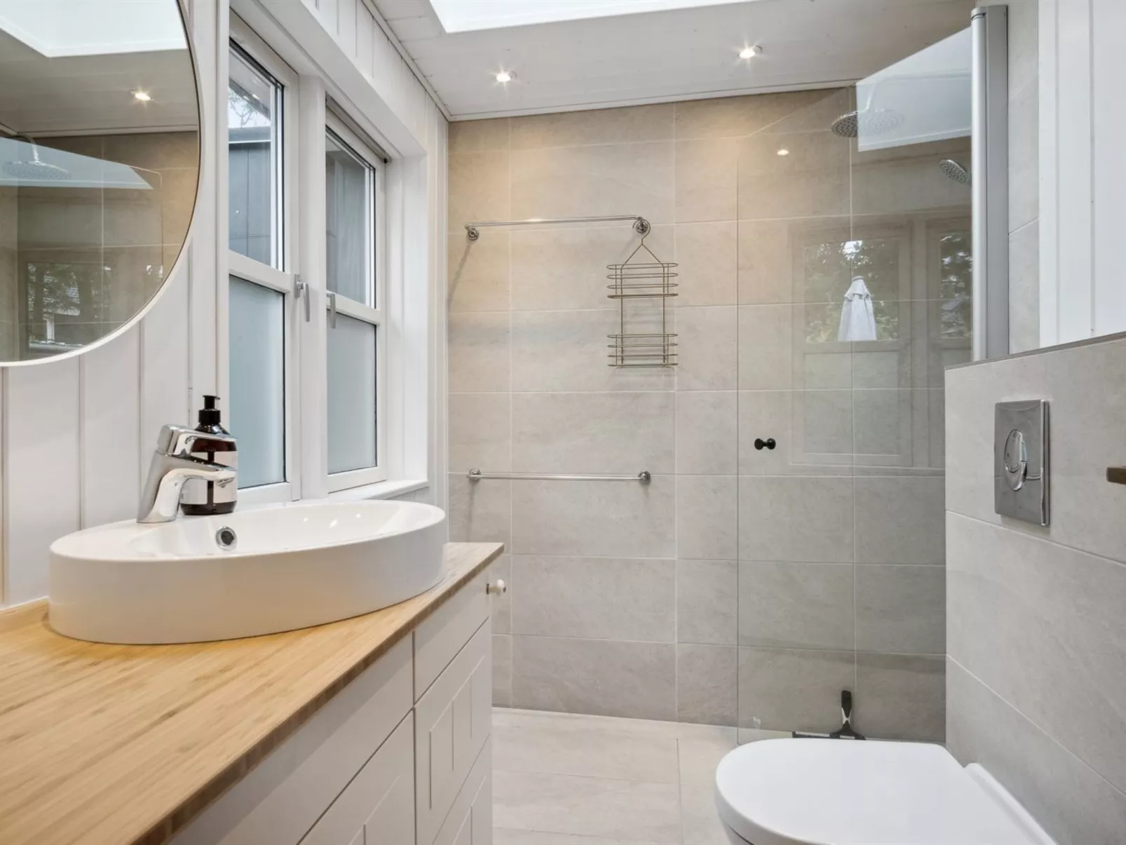 "Joseline" - 150m from the sea-Binnen